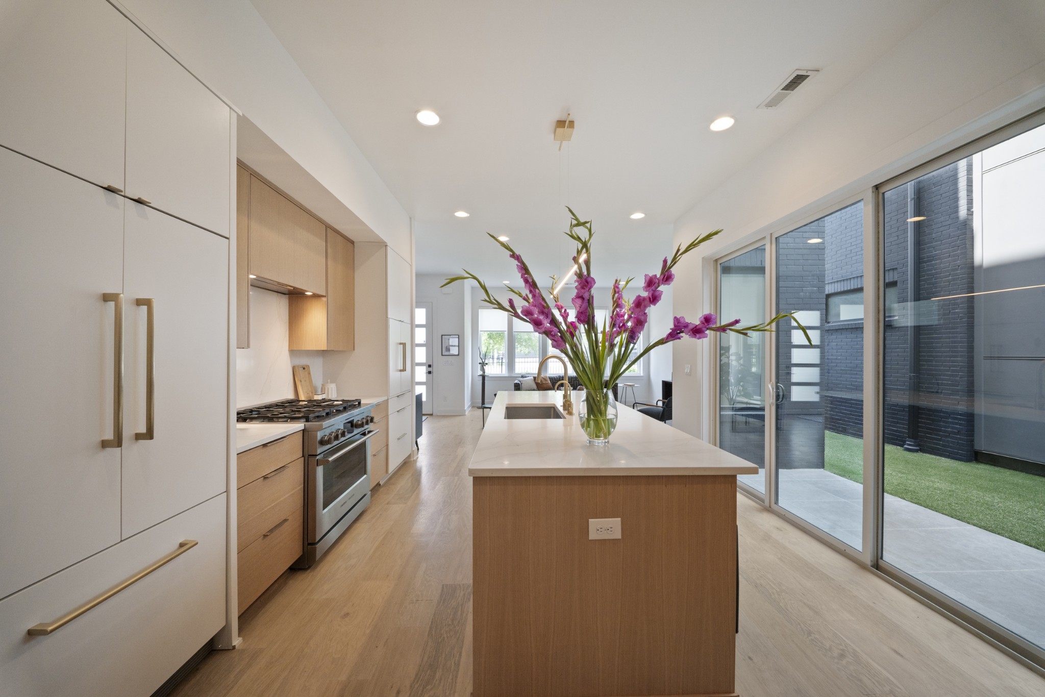 1400 Arthur Ave Unit: 2