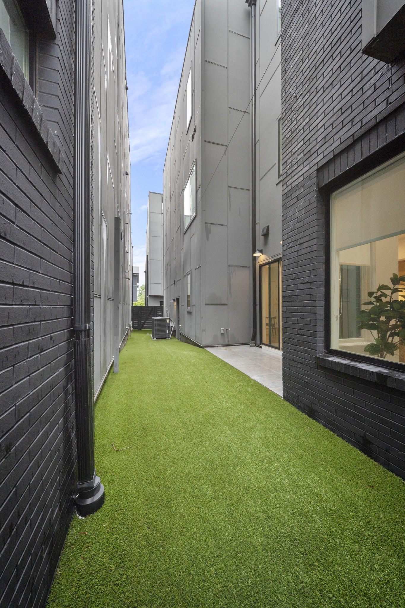 1400 Arthur Ave Unit: 2