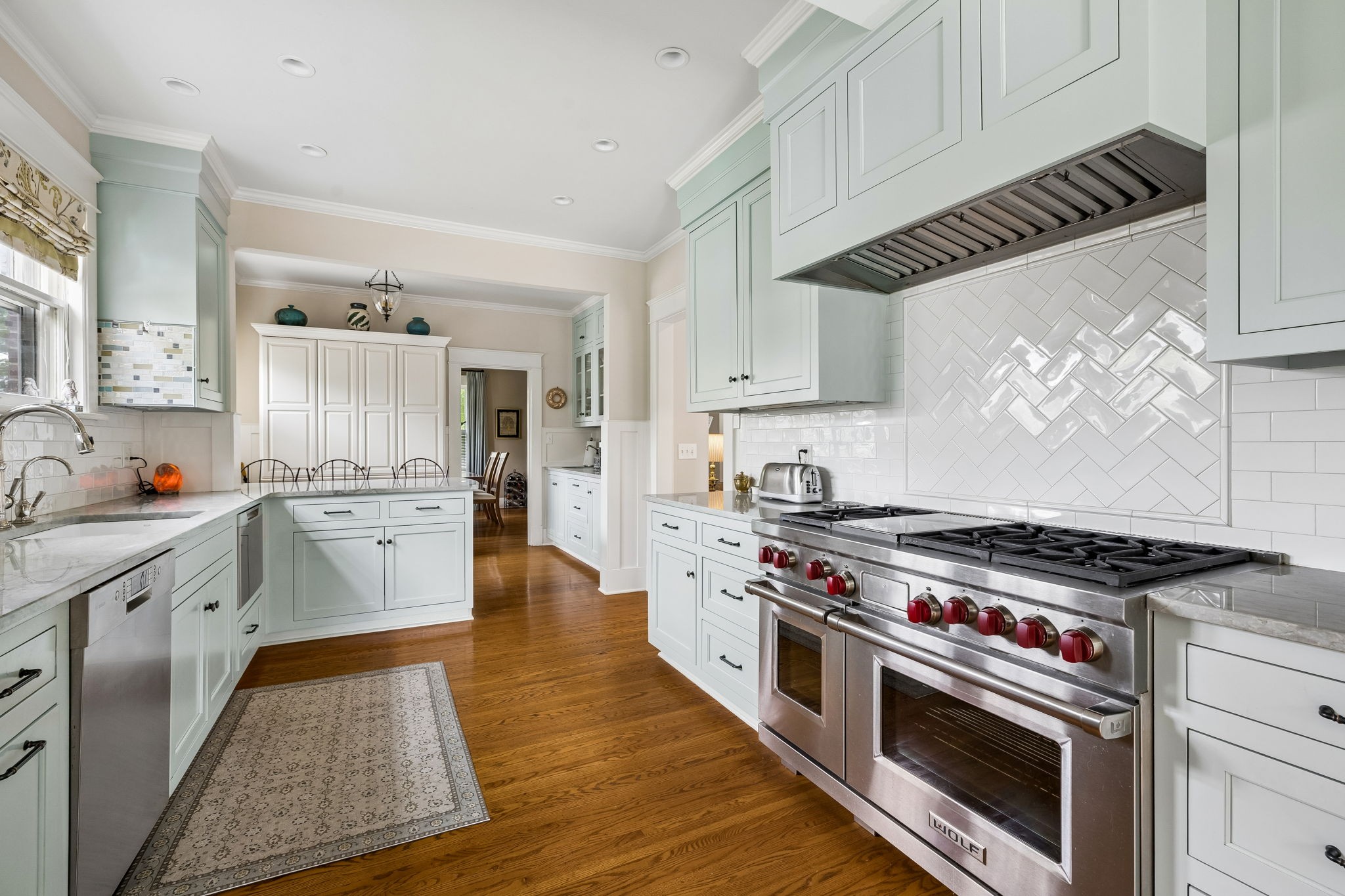 2617 Barton