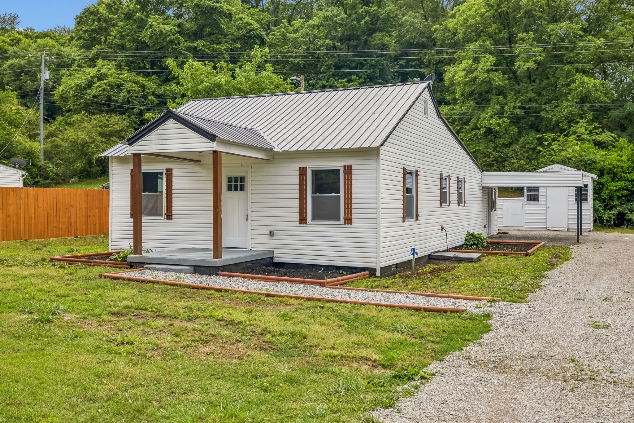 2025 Columbia Hwy