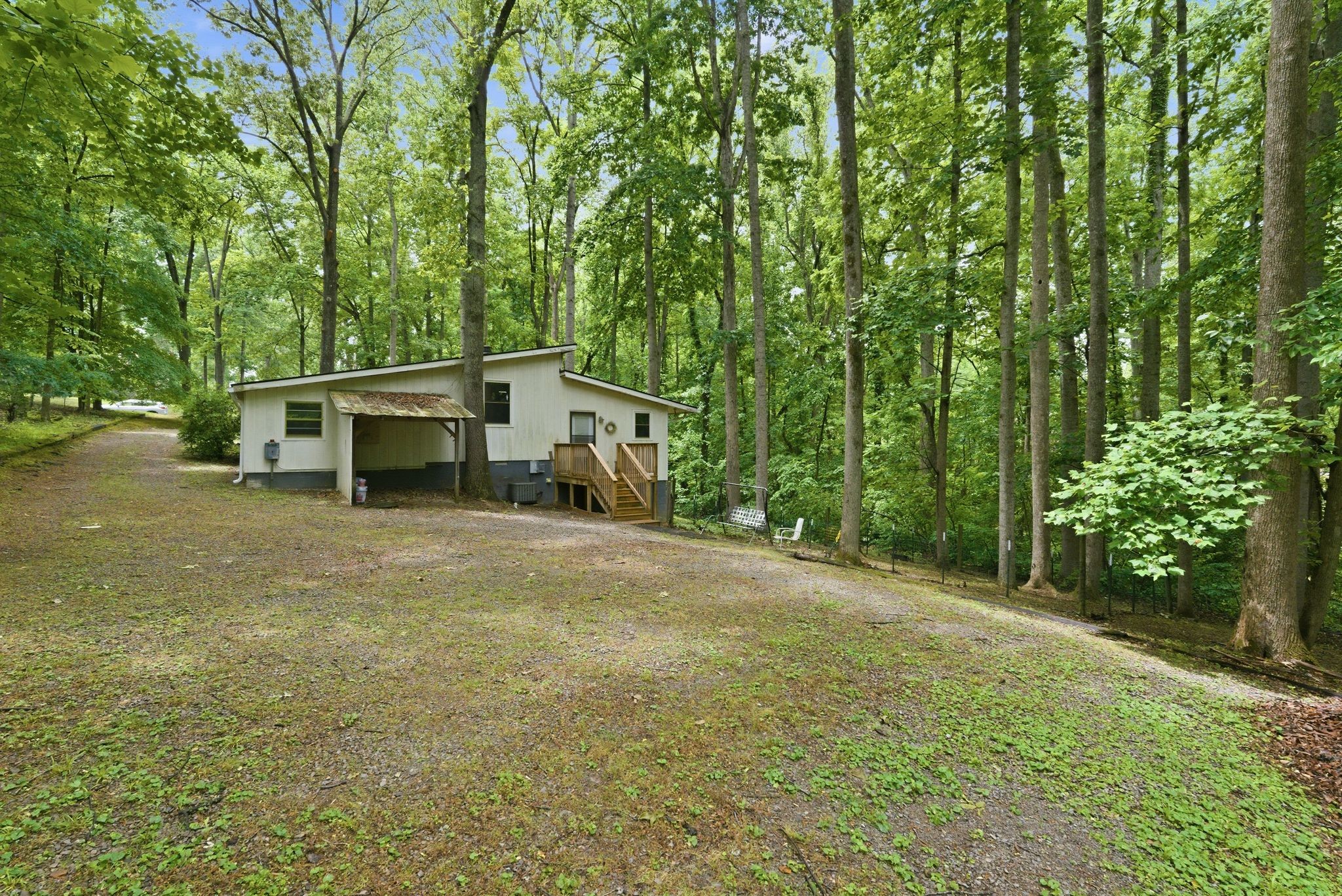 7201 Sutton Pl