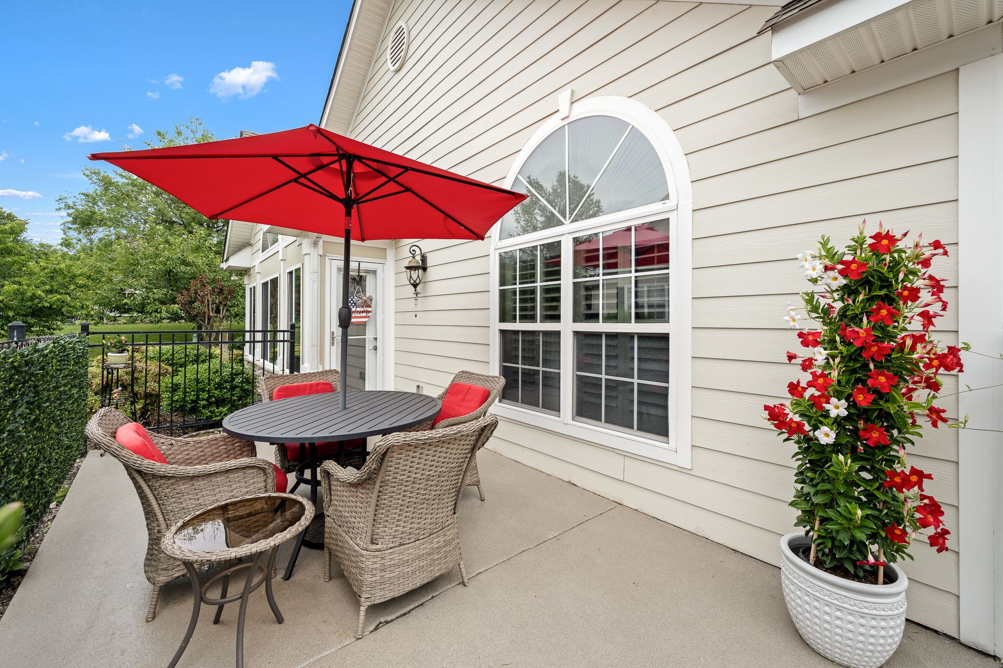 825 S Browns Ln Unit: 2002
