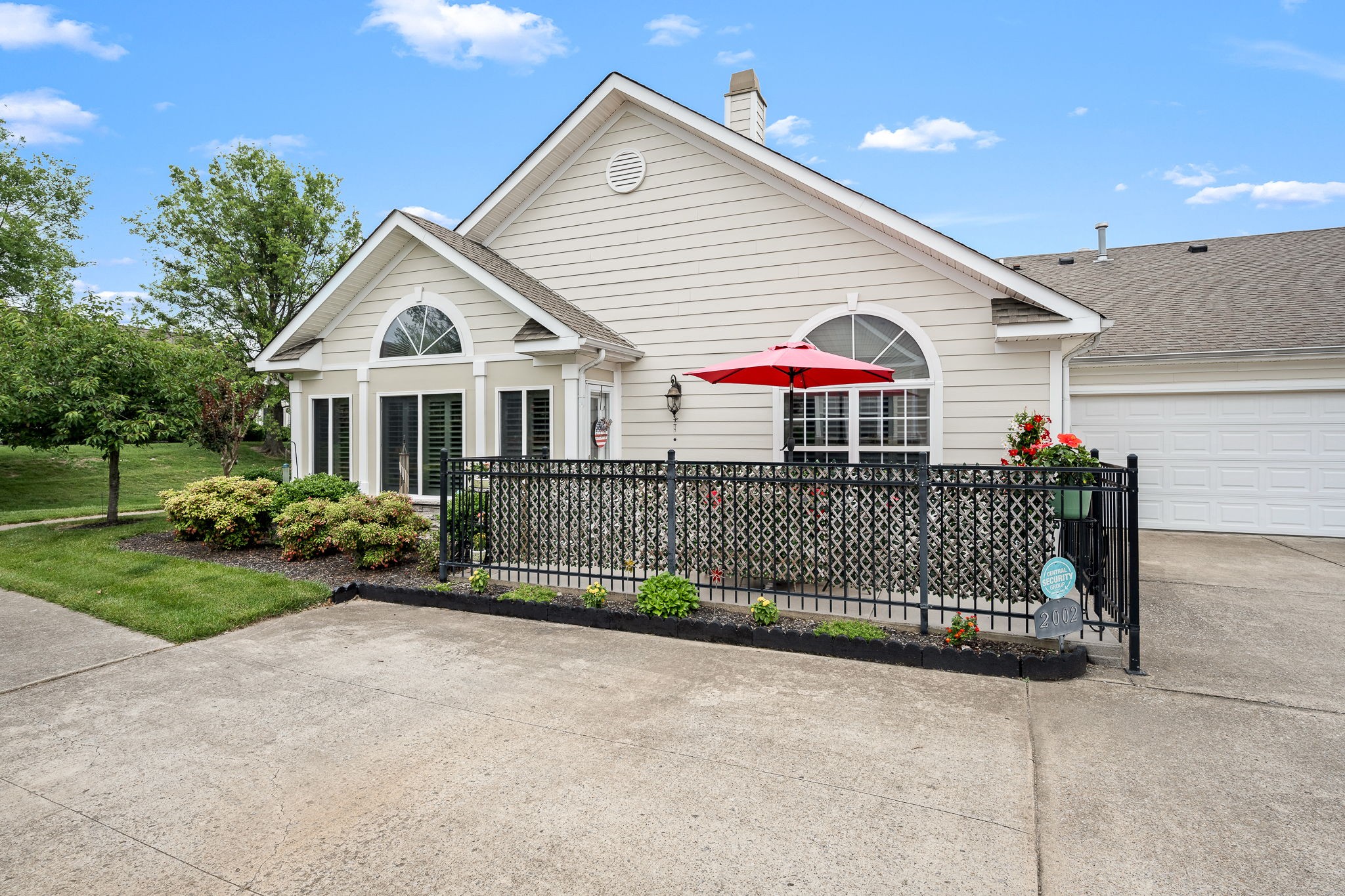 825 S Browns Ln Unit: 2002