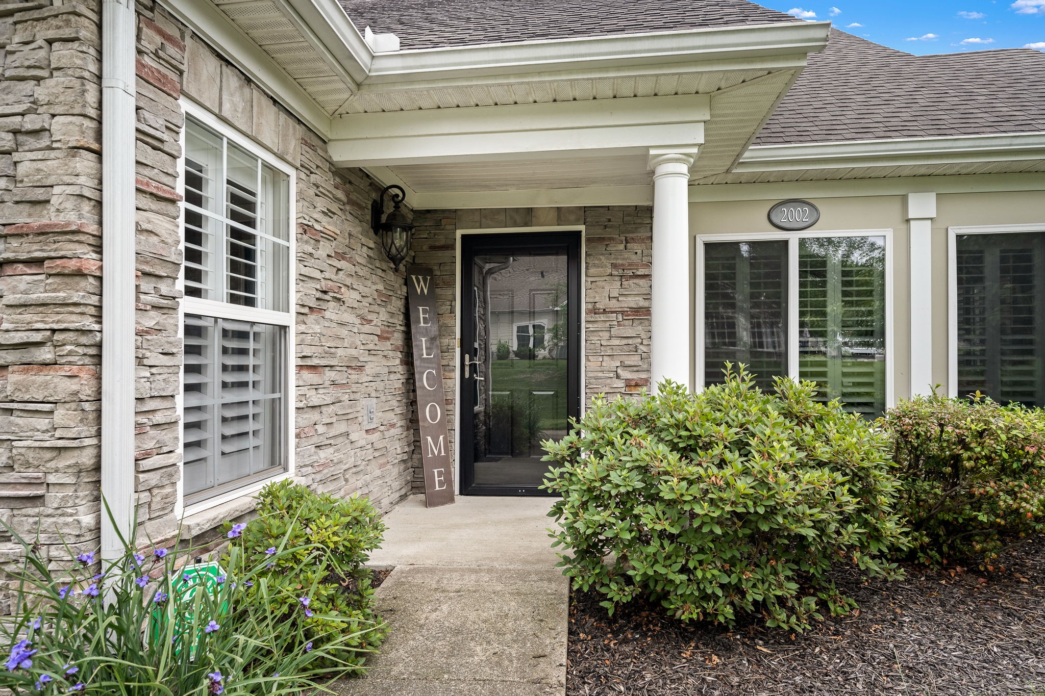 825 S Browns Ln Unit: 2002