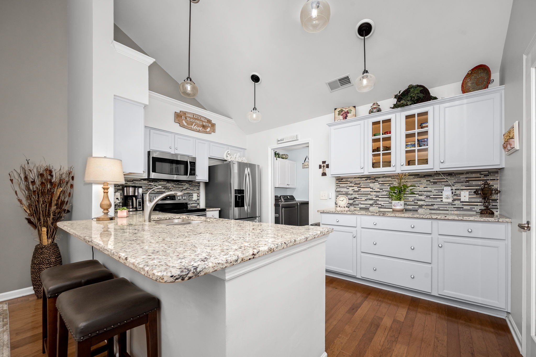 825 S Browns Ln Unit: 2002