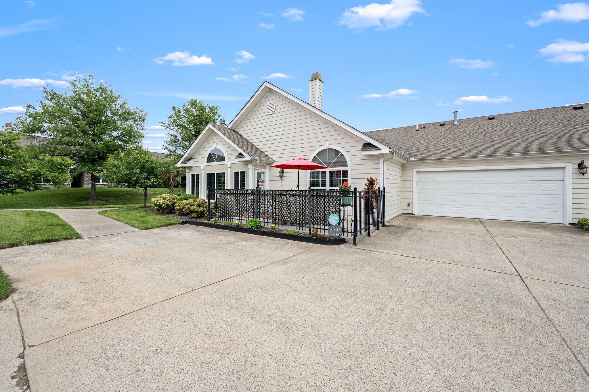 825 S Browns Ln Unit: 2002