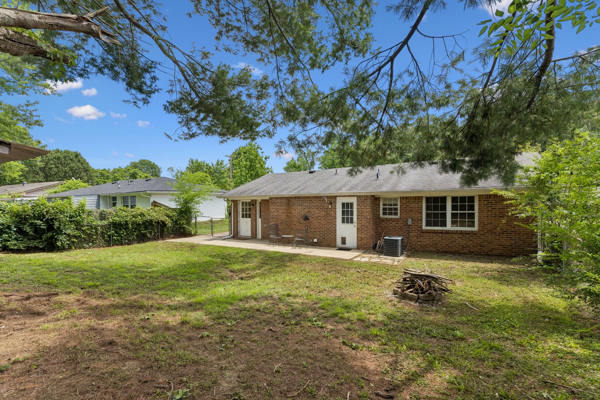 4337 Central Valley Dr