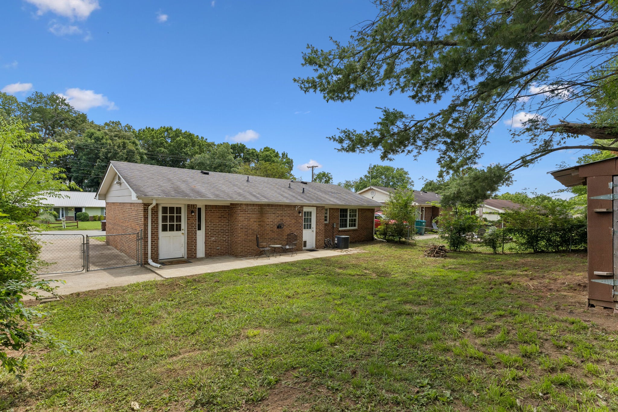 4337 Central Valley Dr