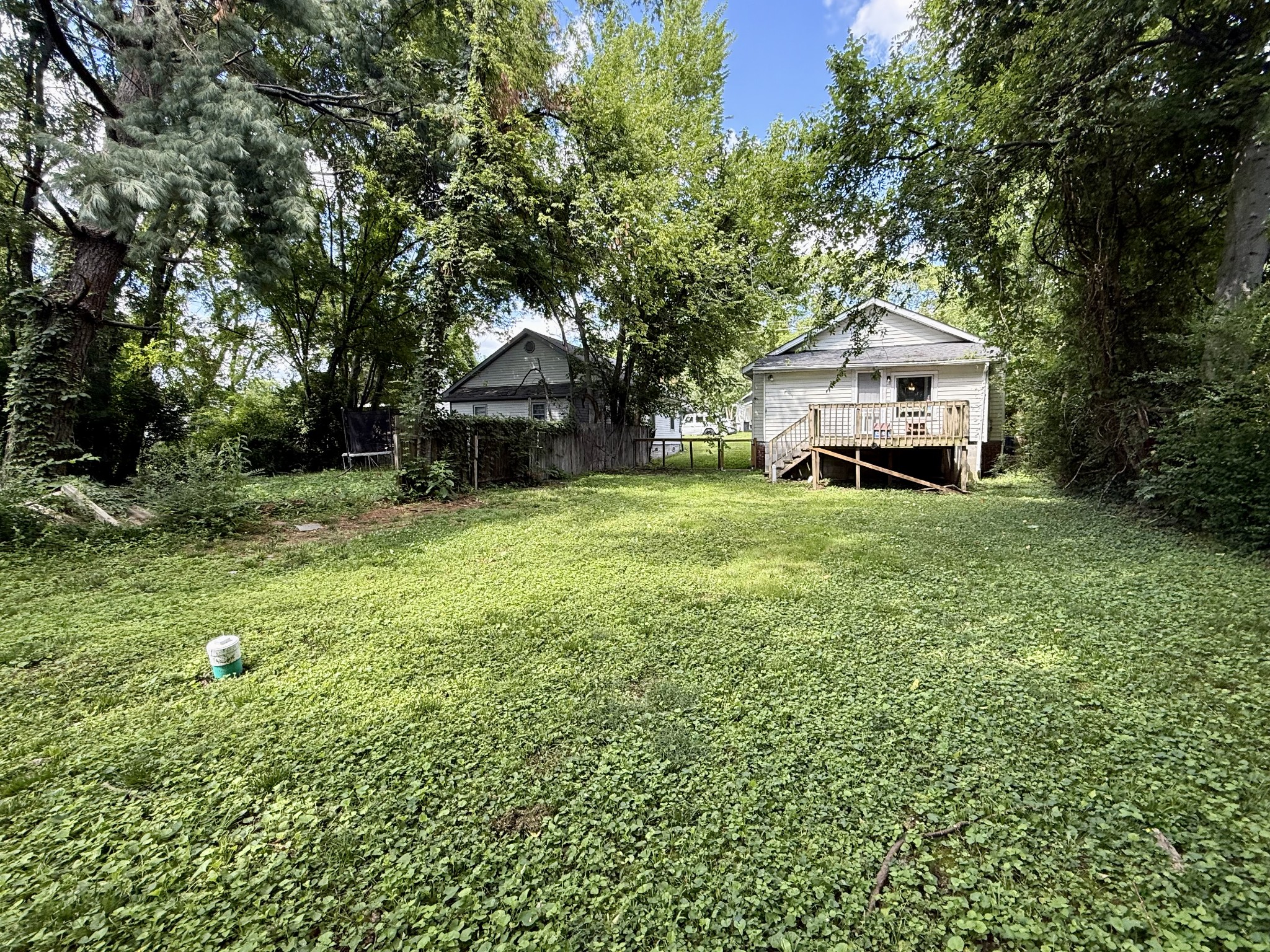 111B Newell Ave