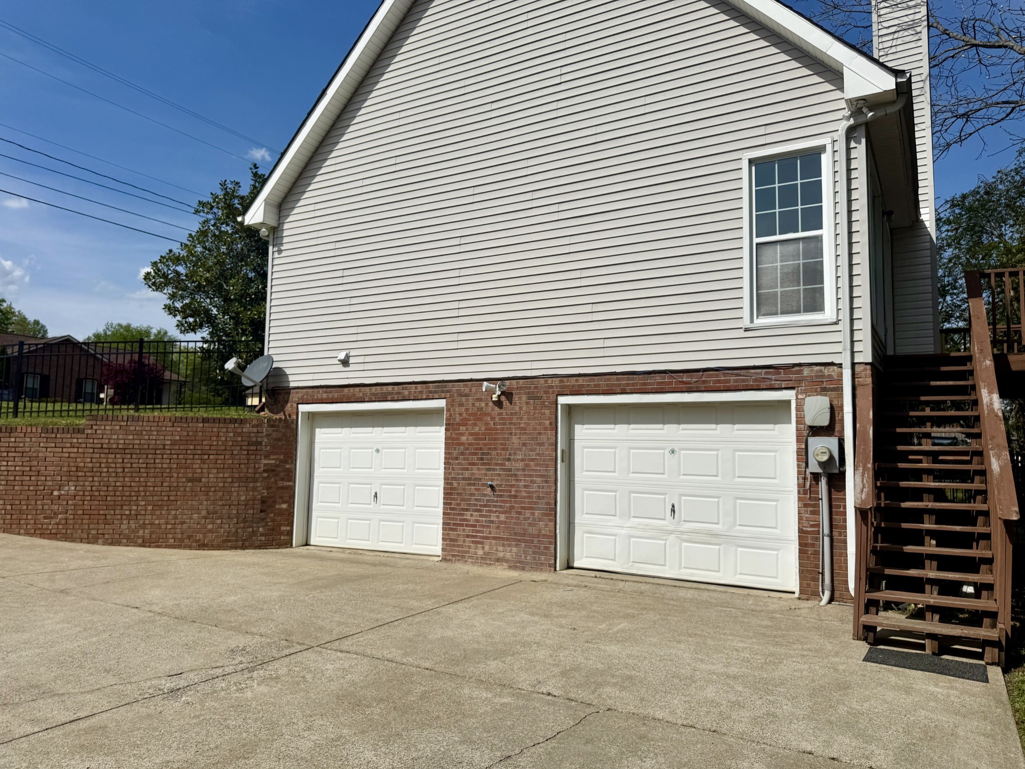 755 Cloud Dr