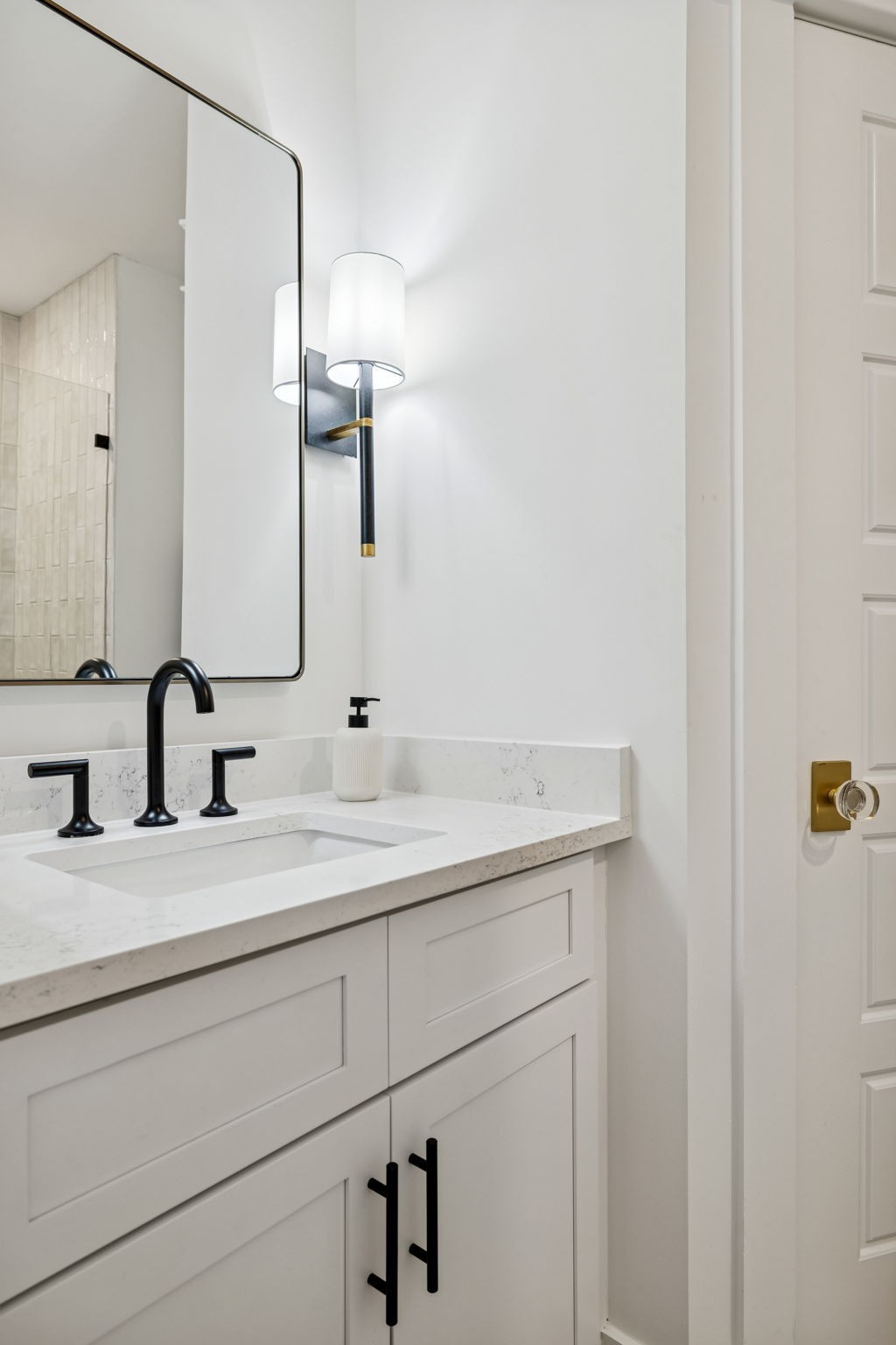 4406 Lealand Ln Unit: A