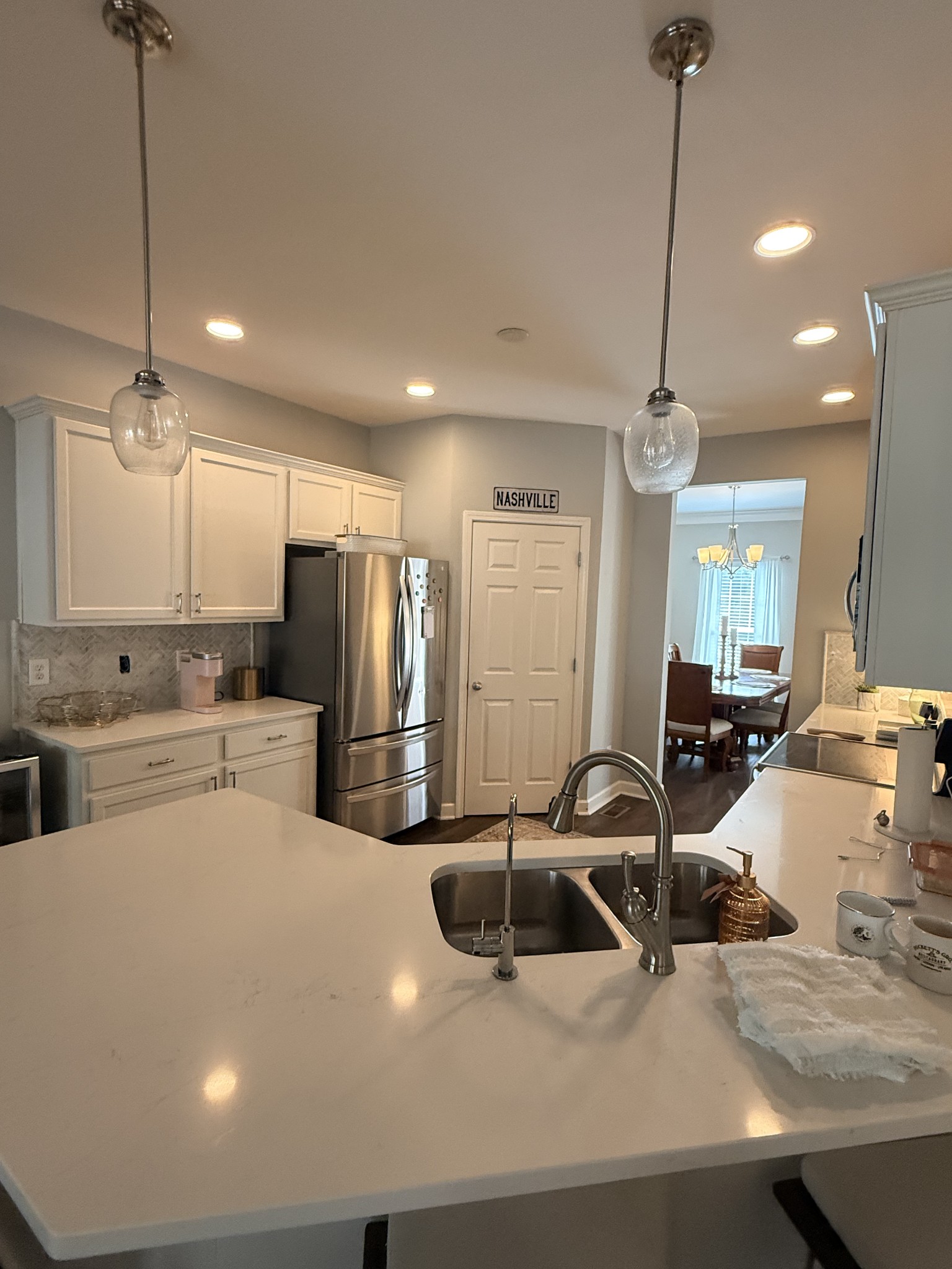 7529 Woodstream Dr