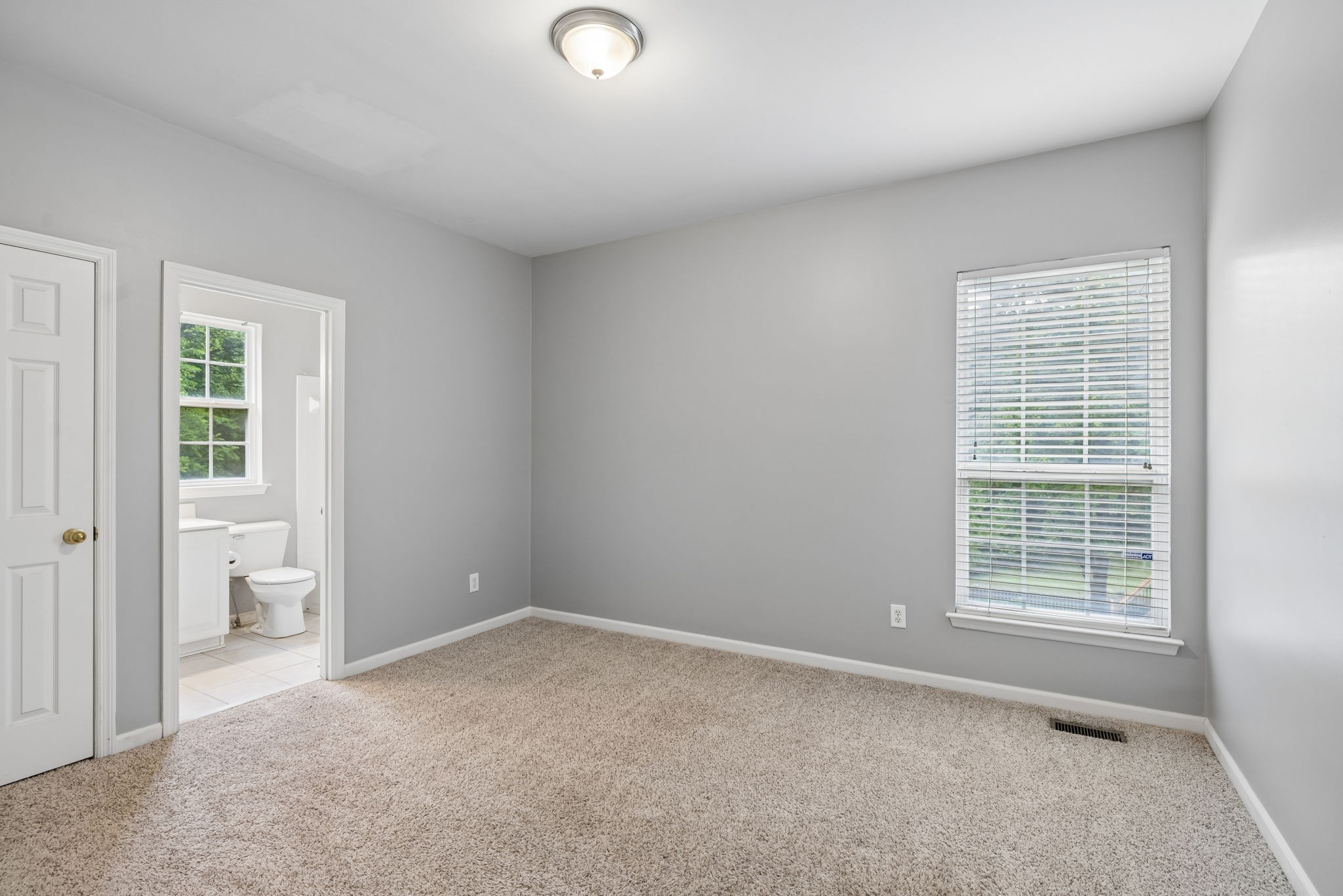 813 Glenavon Ct
