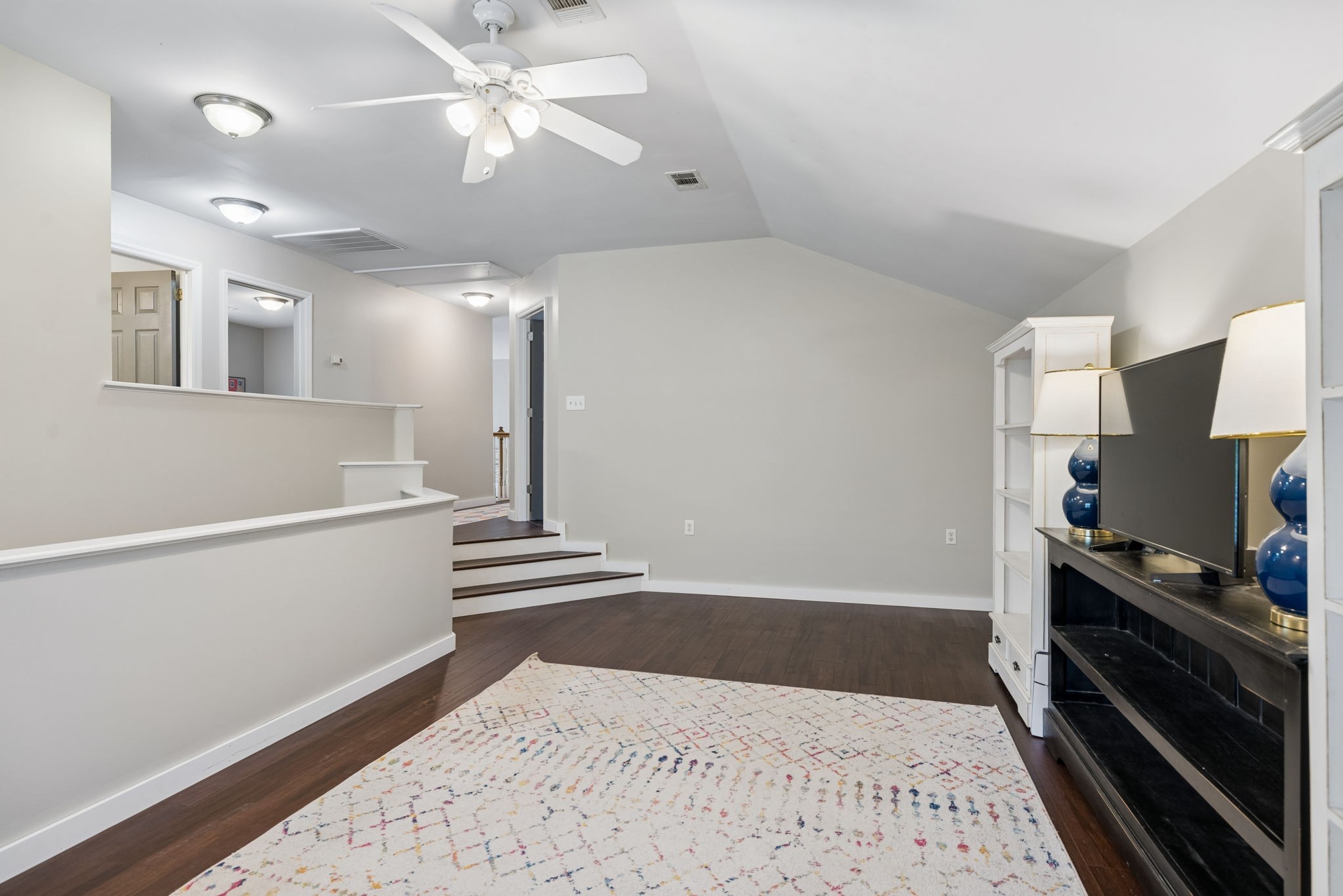 813 Glenavon Ct