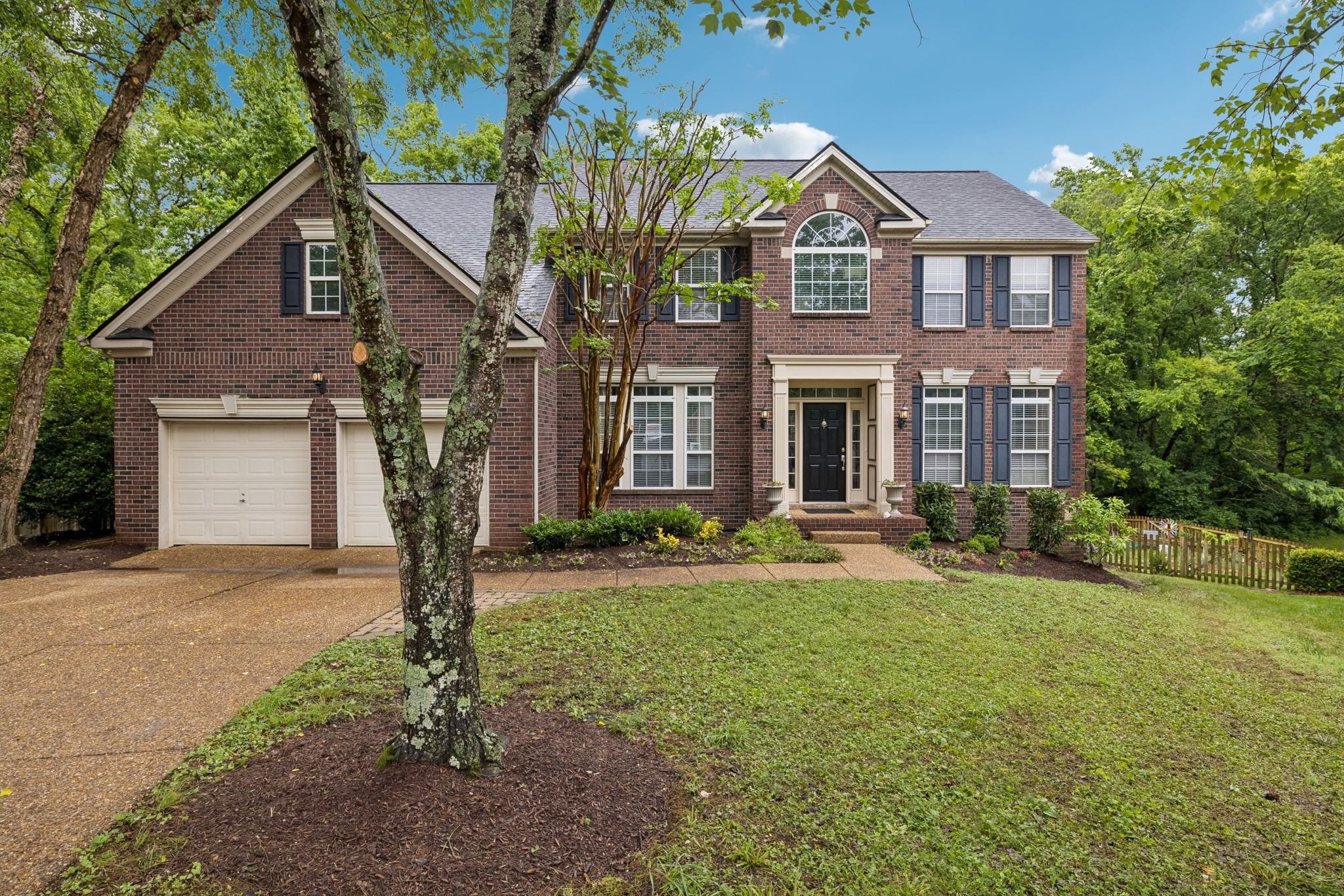 813 Glenavon Ct