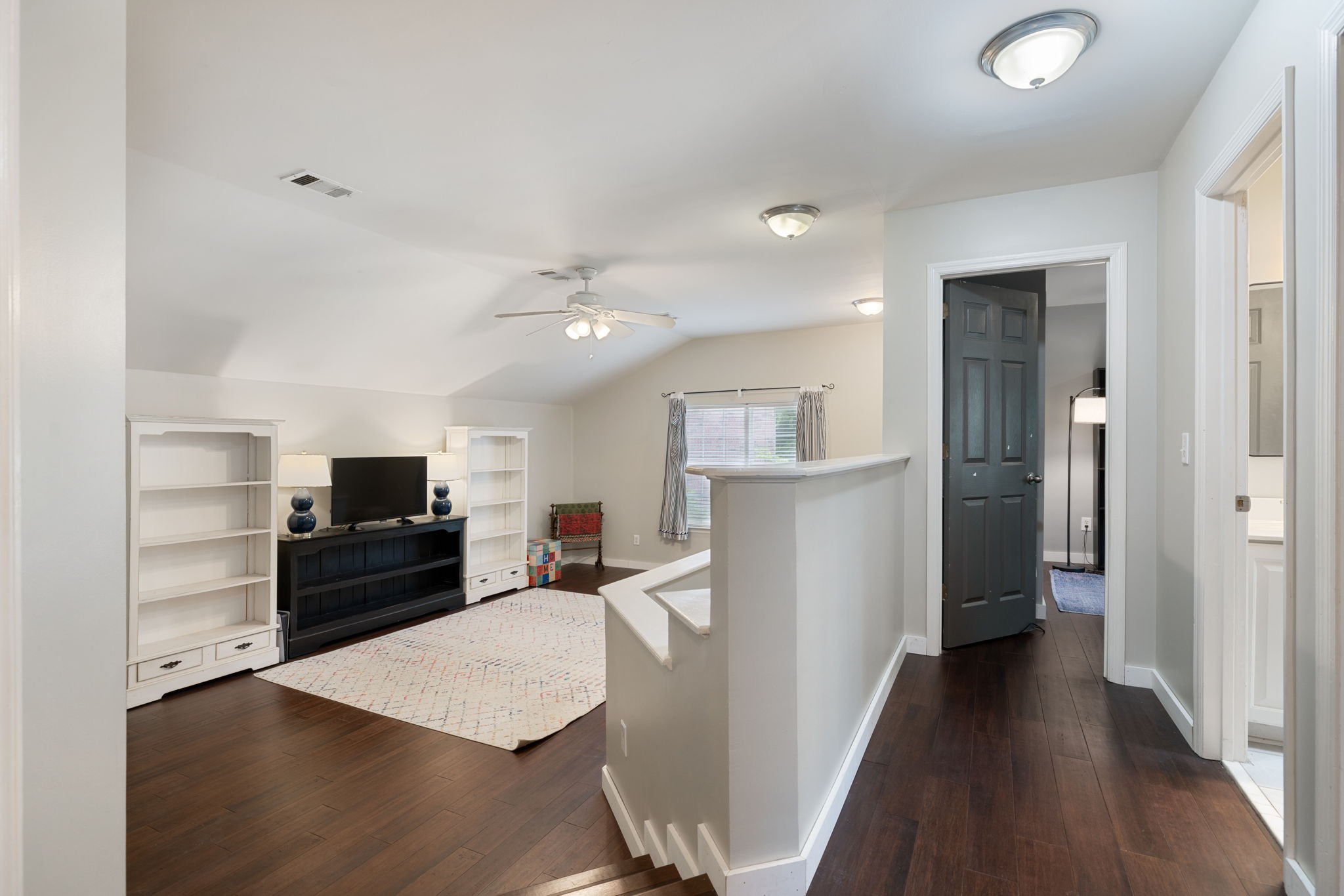 813 Glenavon Ct