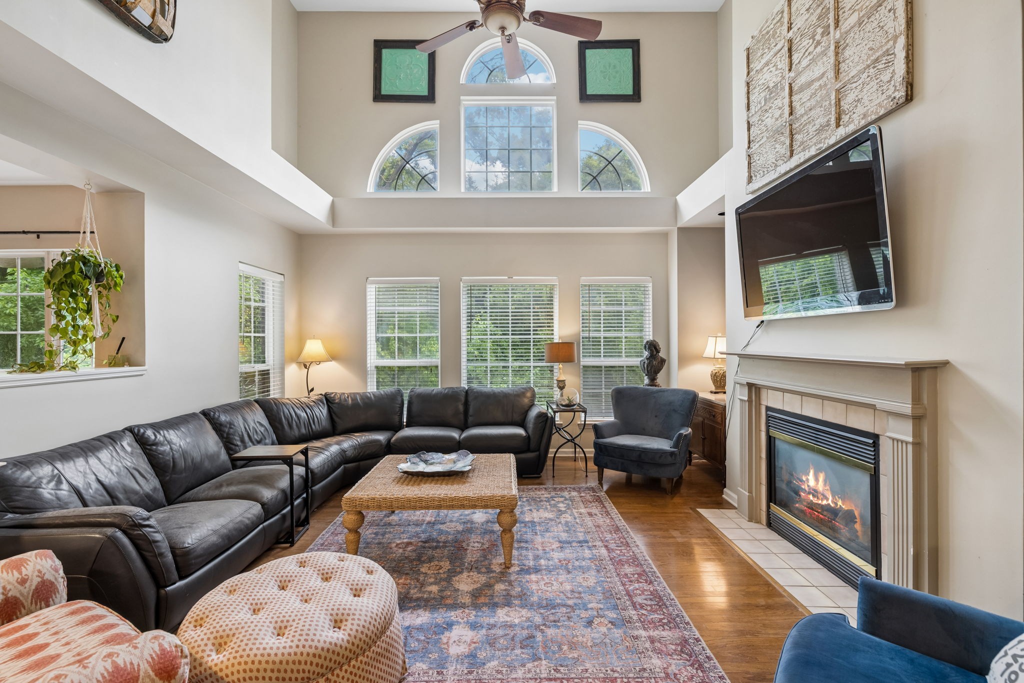 813 Glenavon Ct