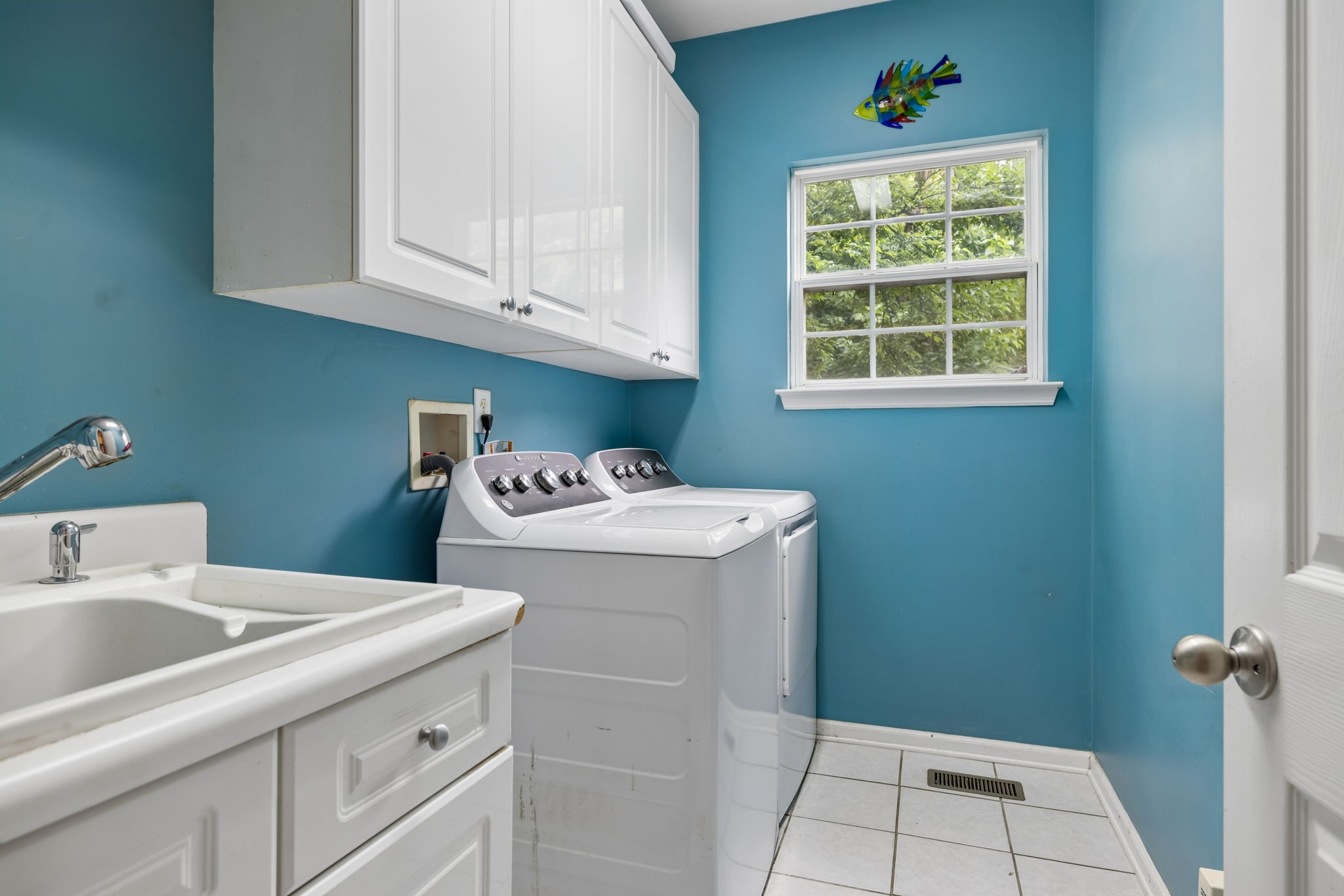 813 Glenavon Ct