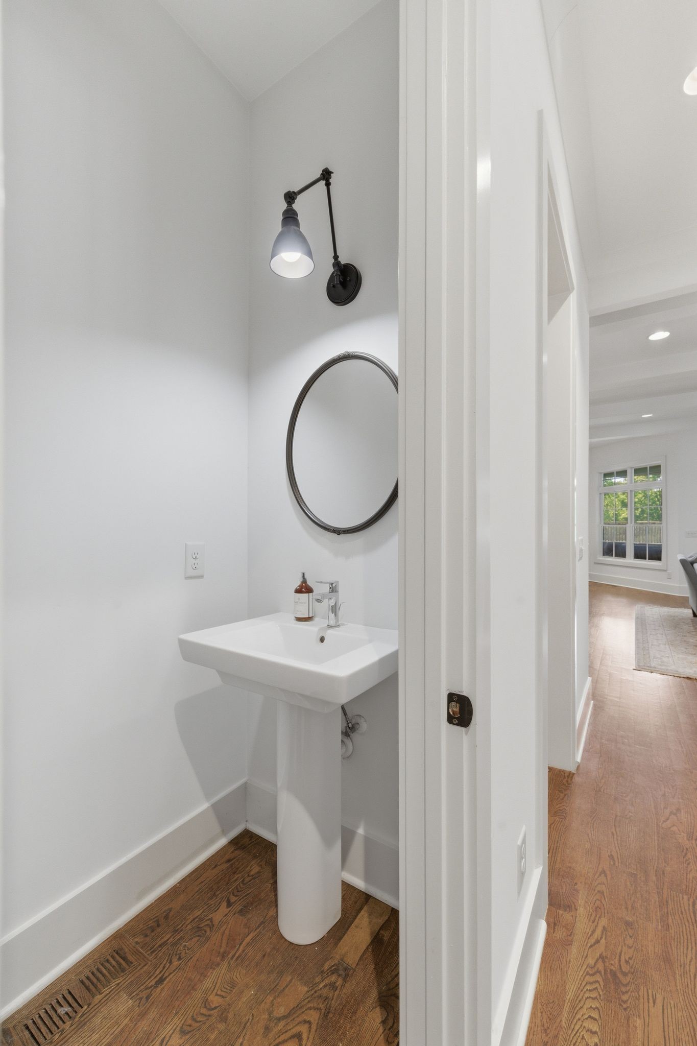 4022 Lealand Ln Unit: A