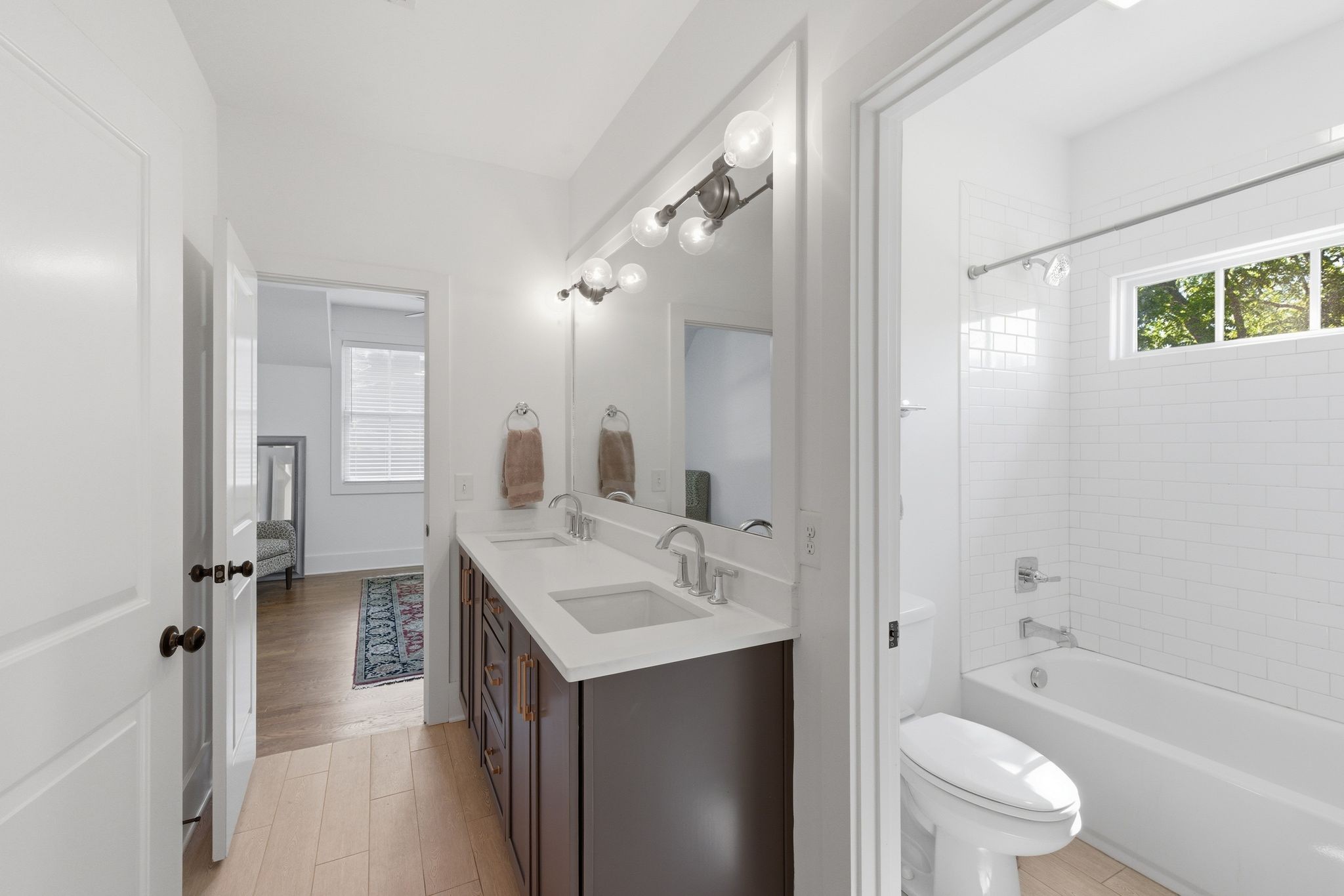 4022 Lealand Ln Unit: A