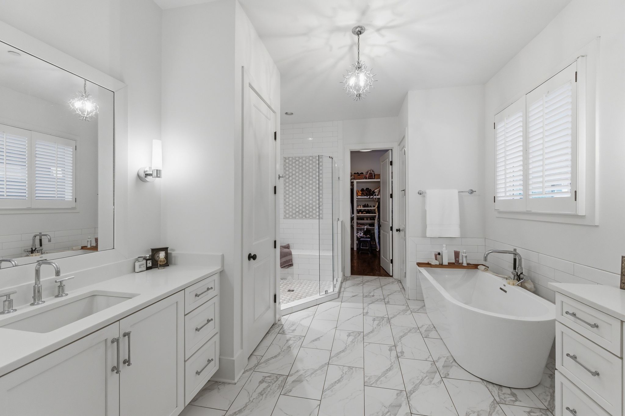 4022 Lealand Ln Unit: A