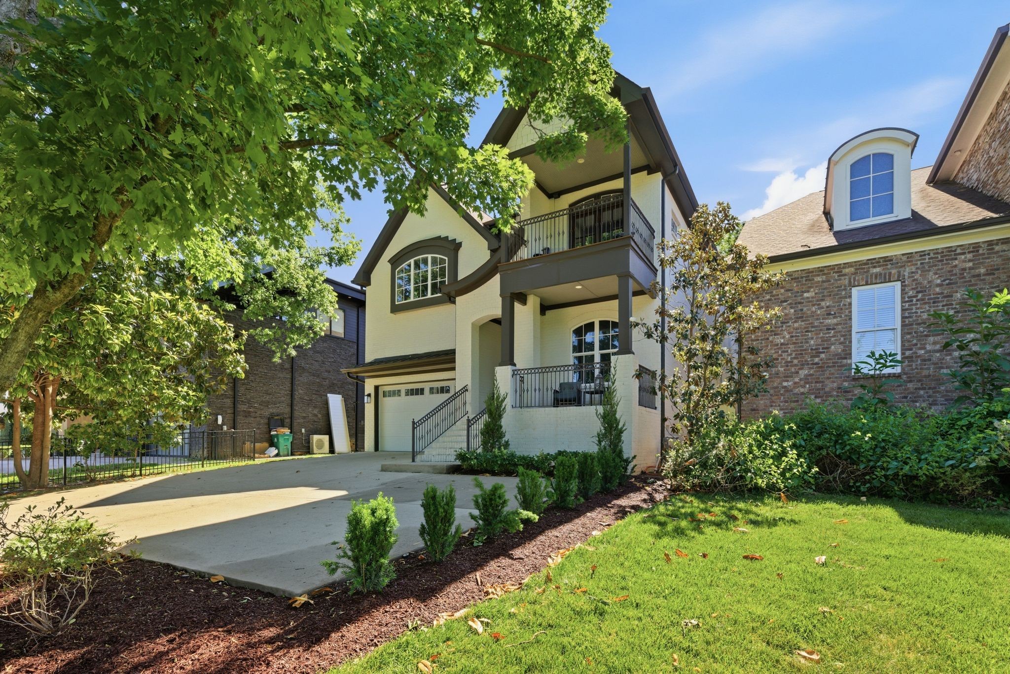 4022 Lealand Ln Unit: A