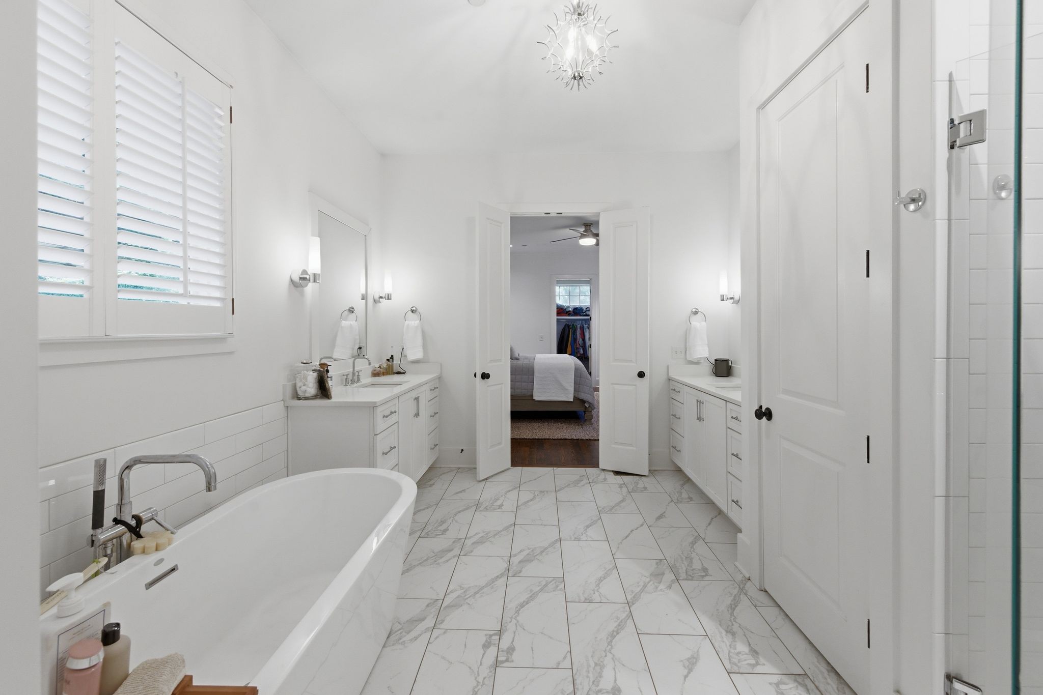 4022 Lealand Ln Unit: A