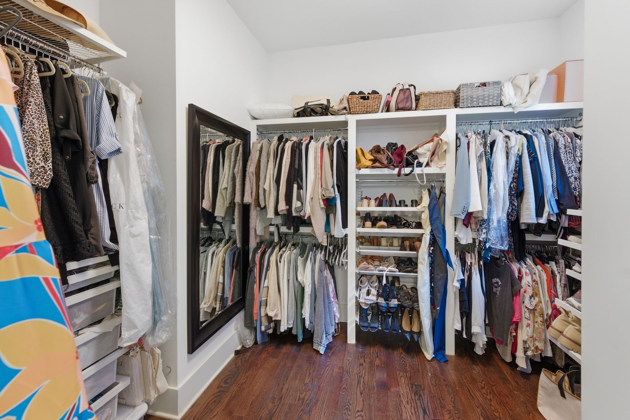 4022 Lealand Ln Unit: A