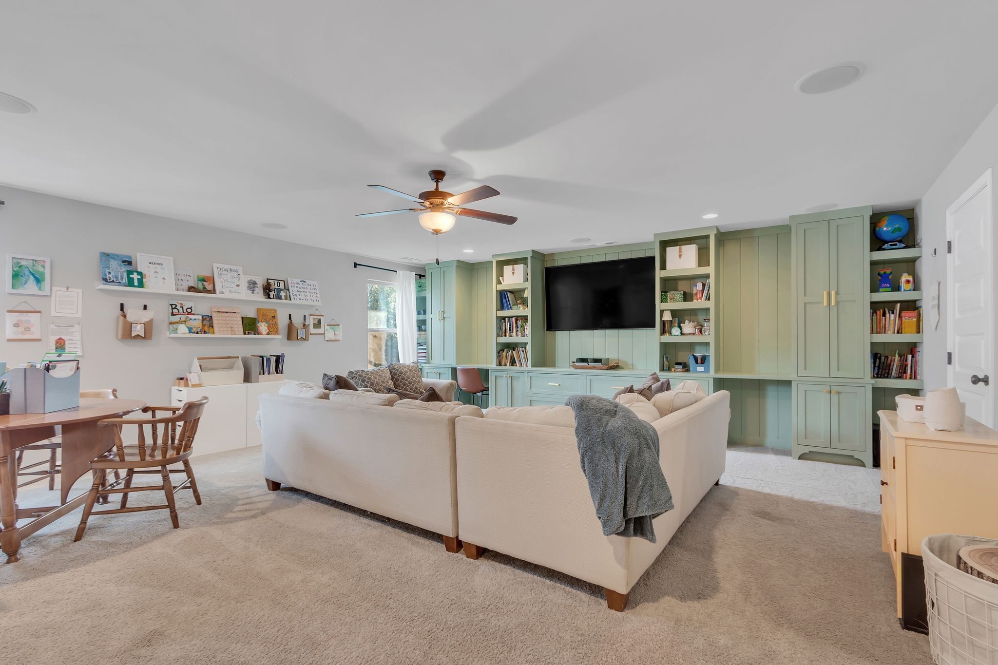 2753 Cloister Lane