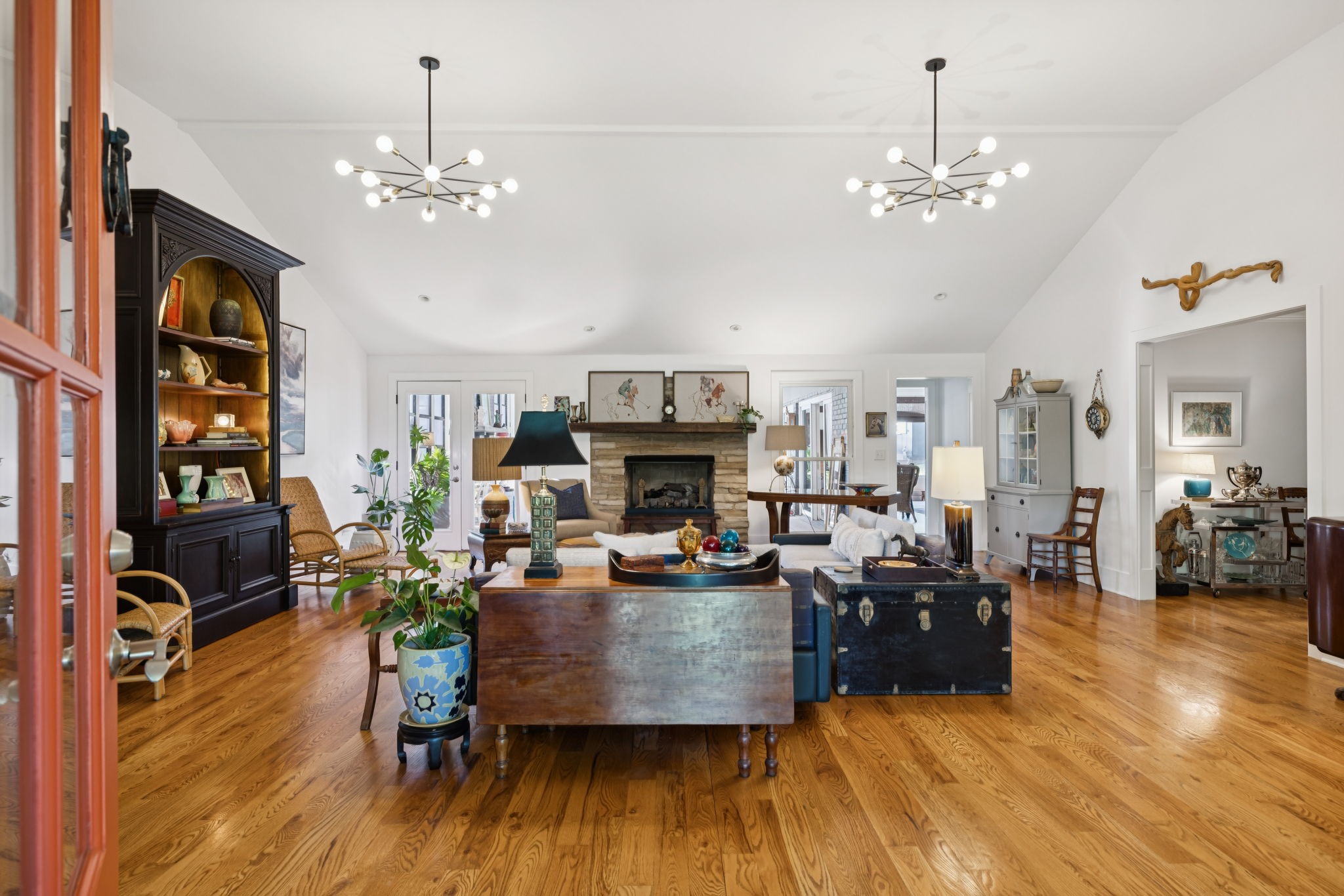 8016 Cloverland Dr