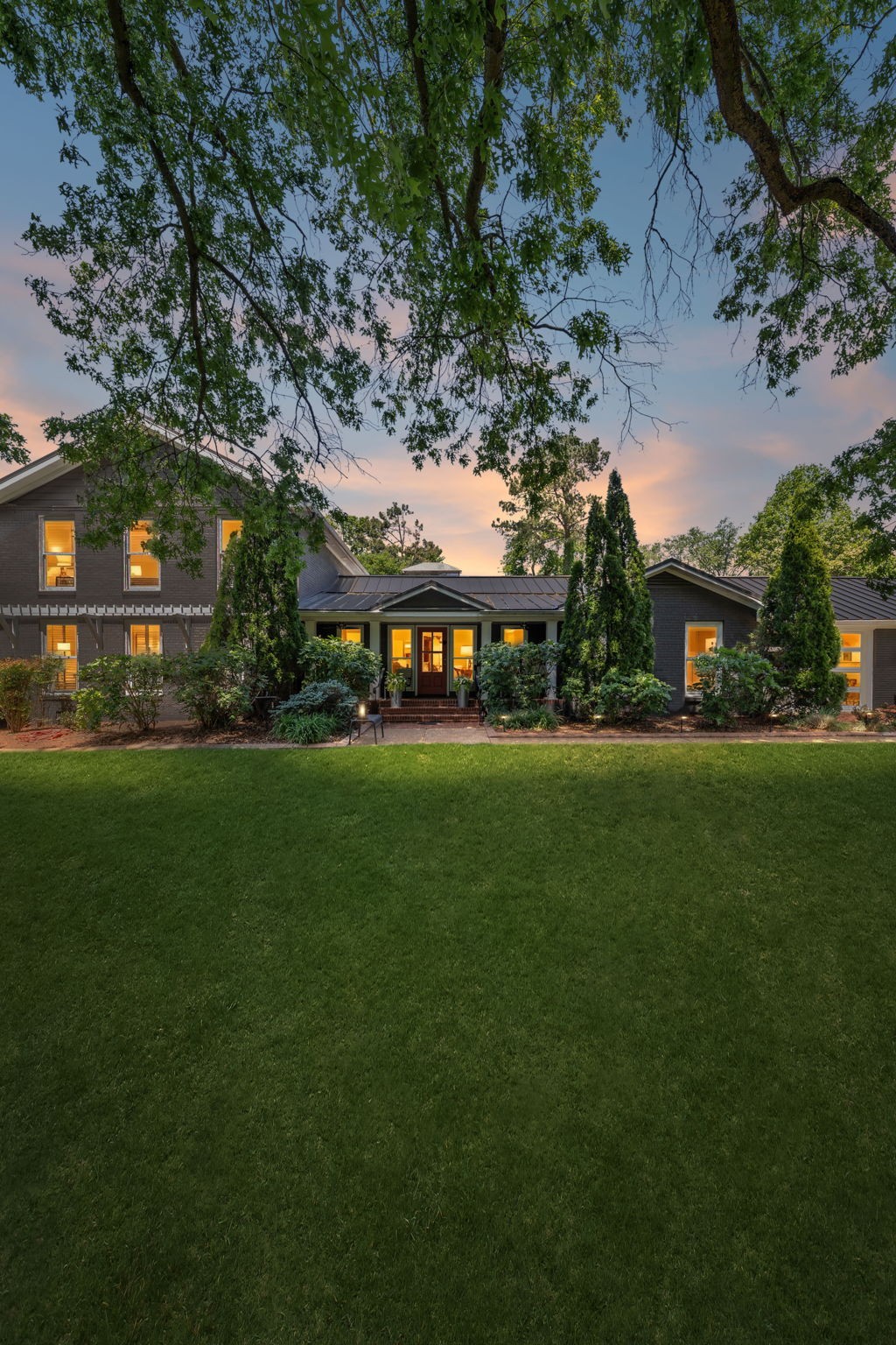 8016 Cloverland Dr