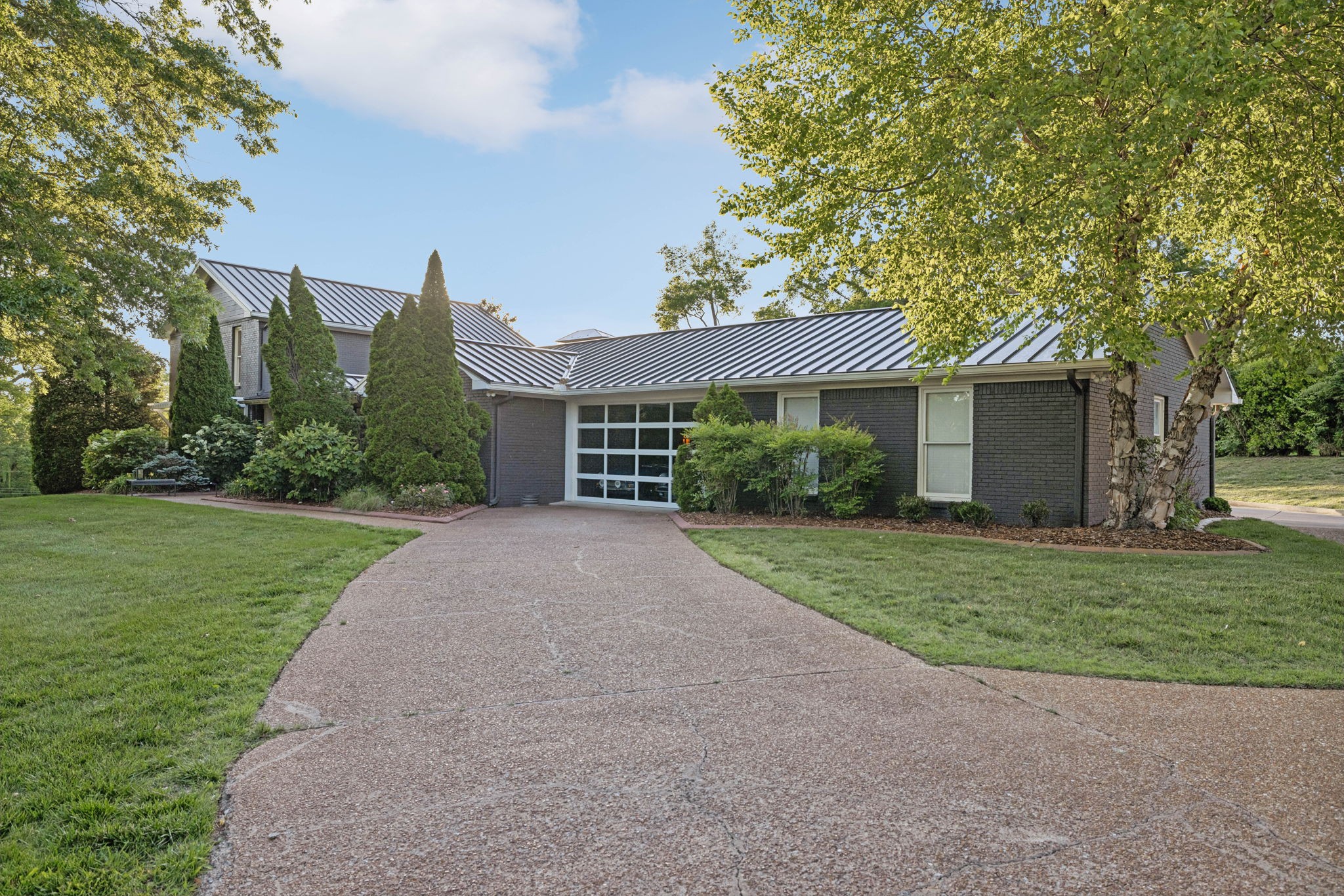 8016 Cloverland Dr