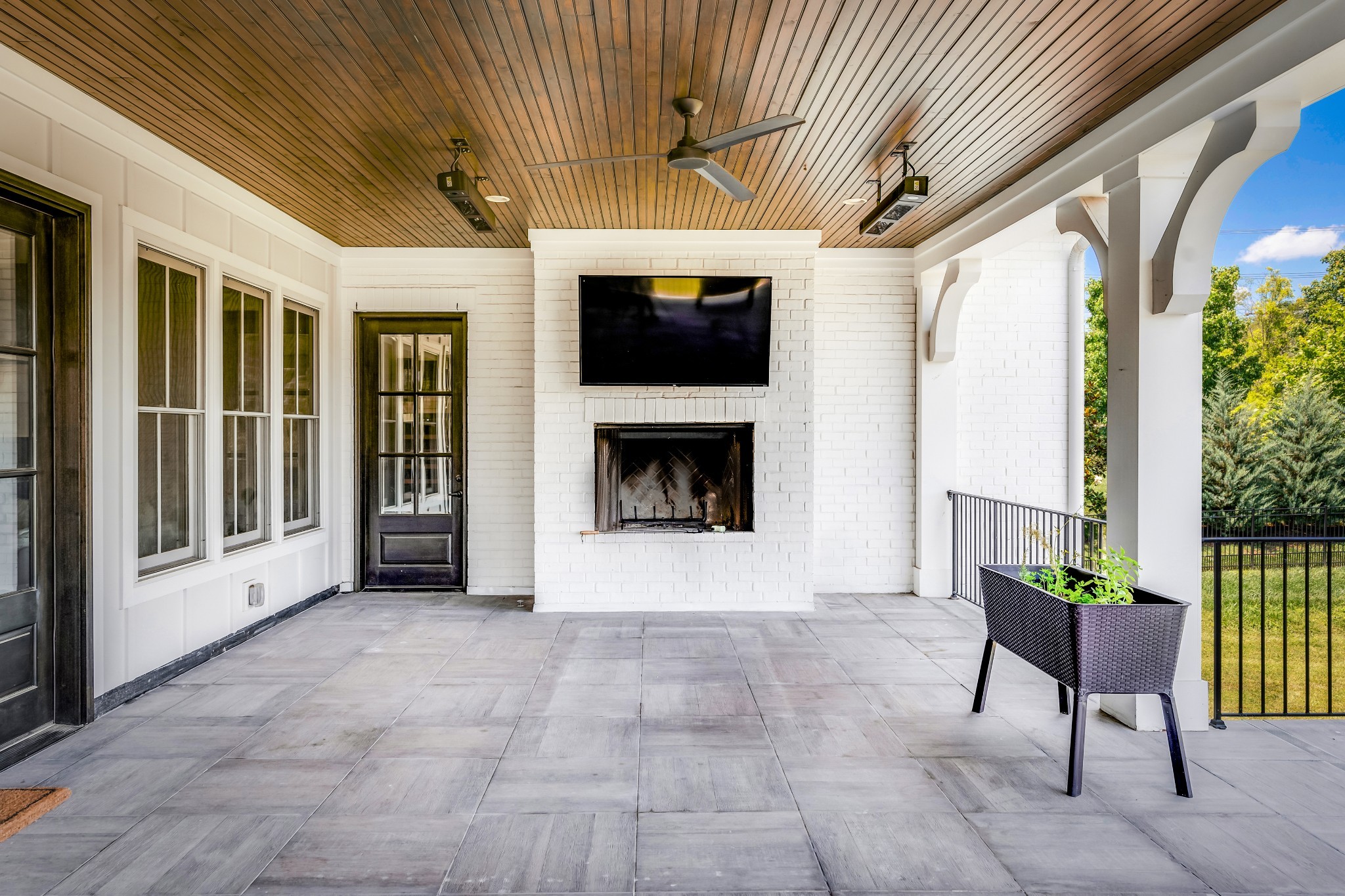 504 Doubleday Lane