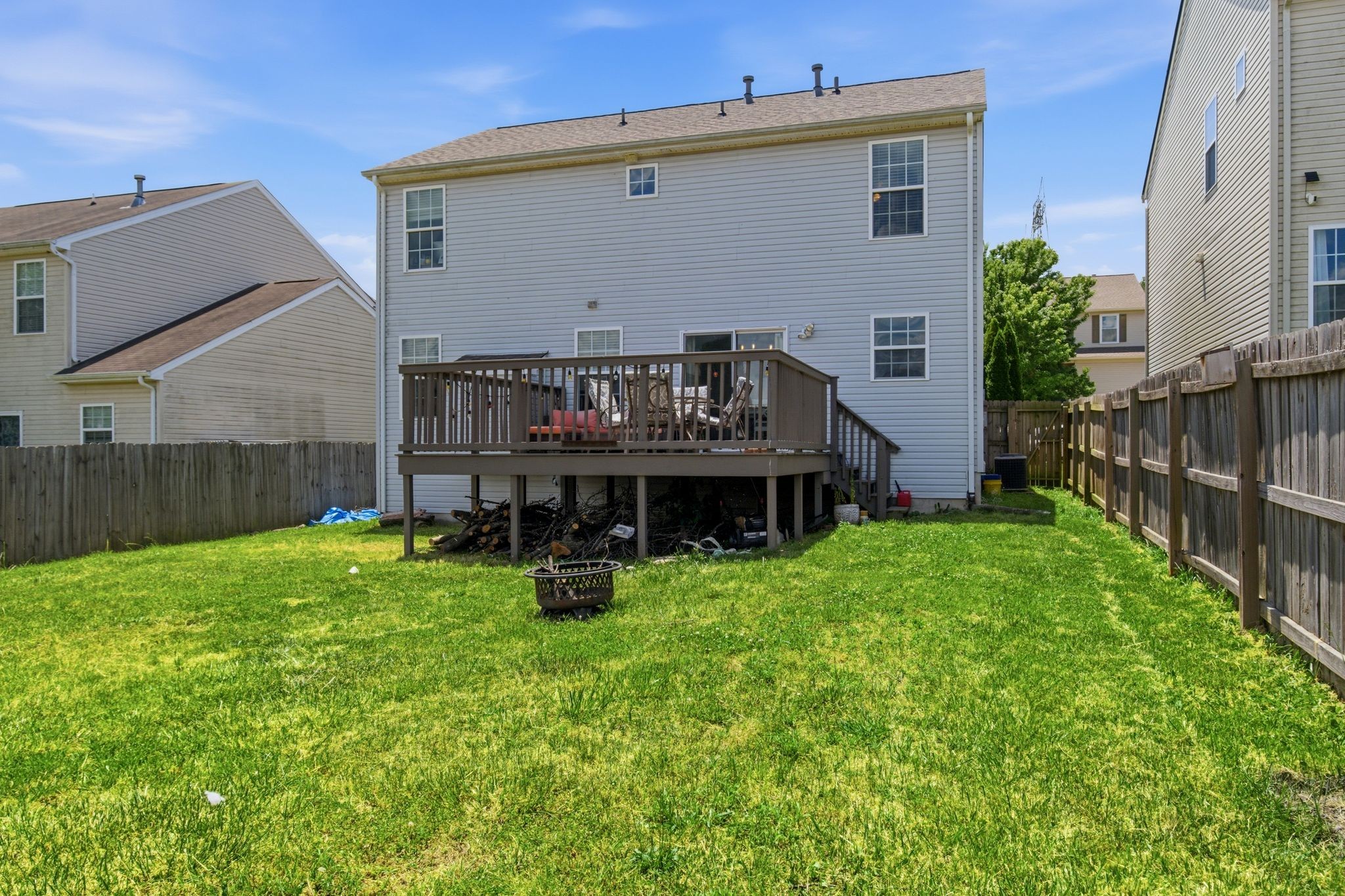 657 Wolfeboro Ln