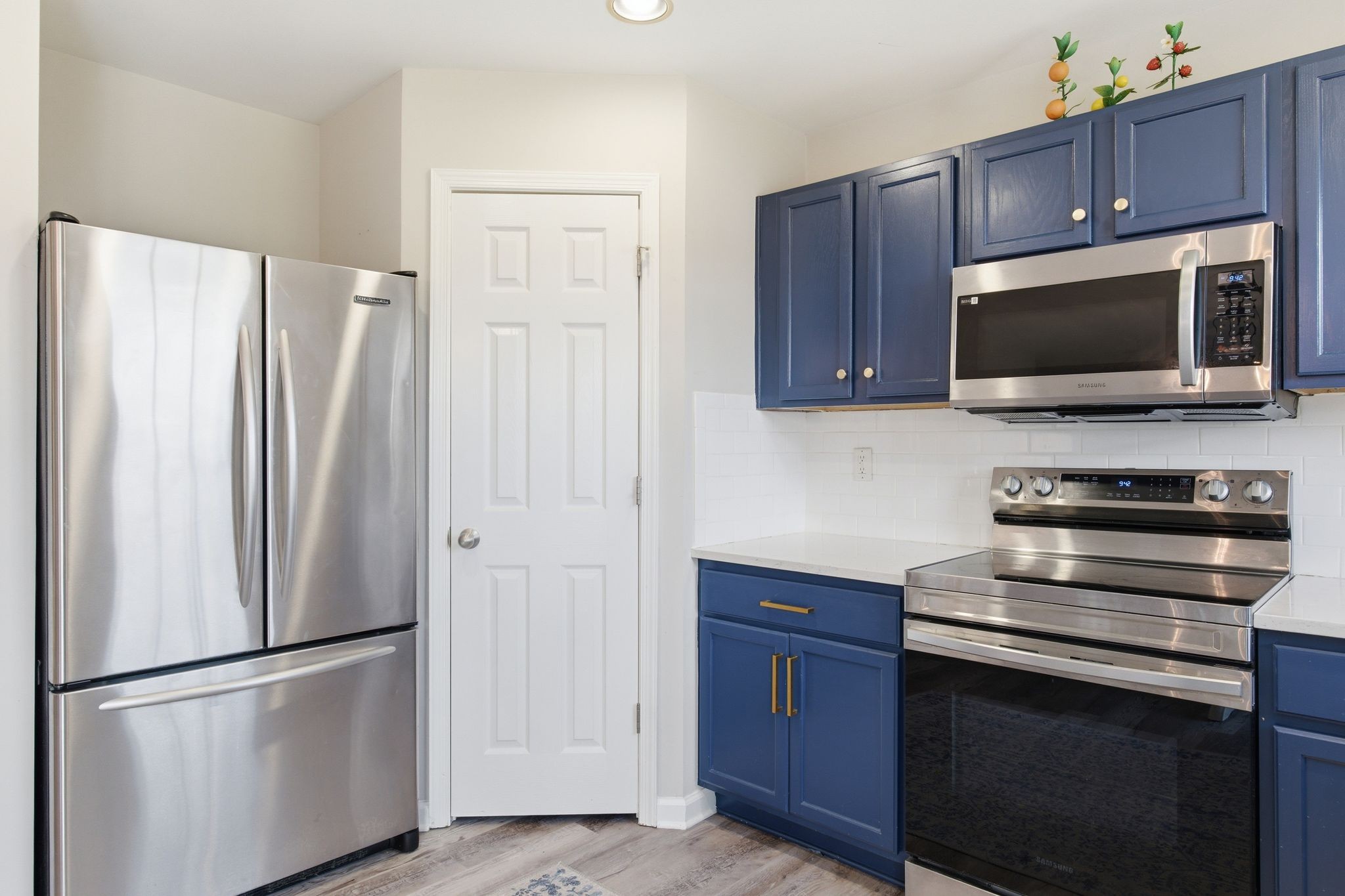 657 Wolfeboro Ln