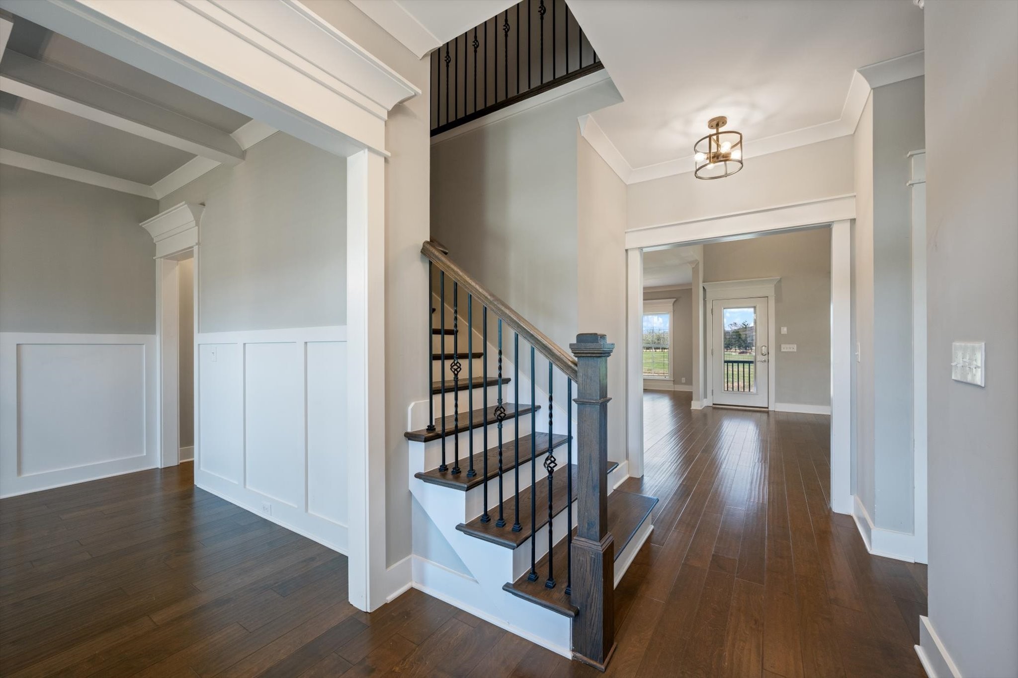 1901 Rhonda Dr