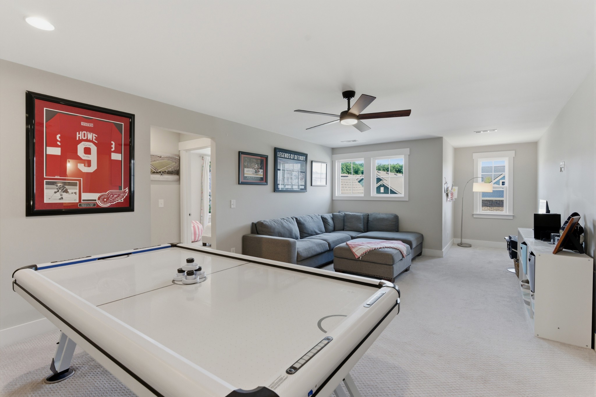 1089 River Oaks Blvd
