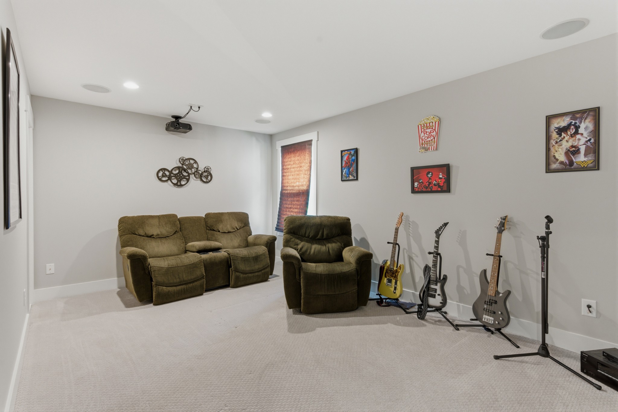 1089 River Oaks Blvd