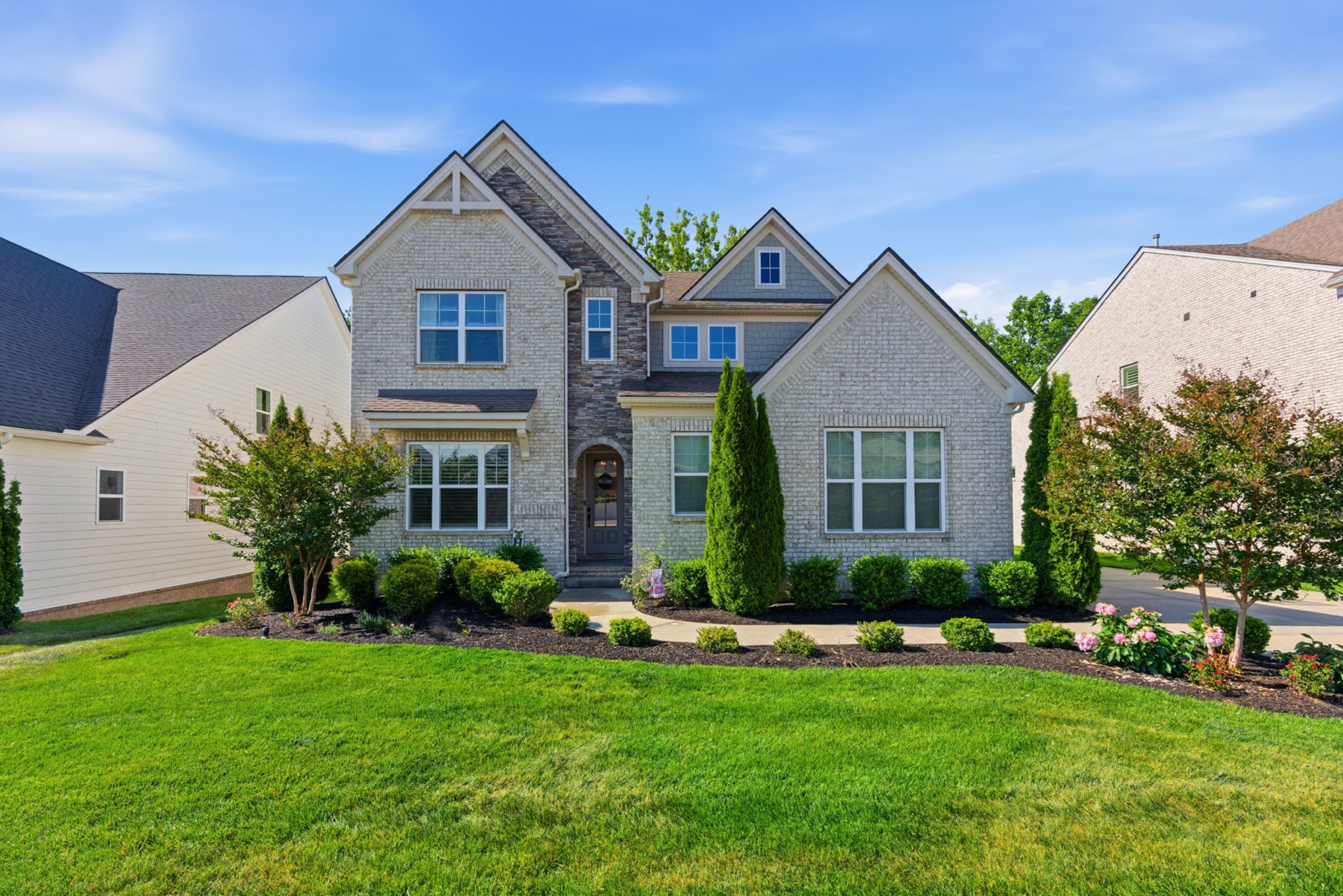1089 River Oaks Blvd