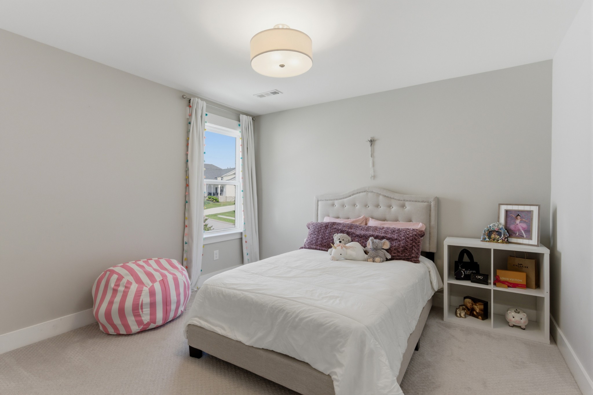 1089 River Oaks Blvd