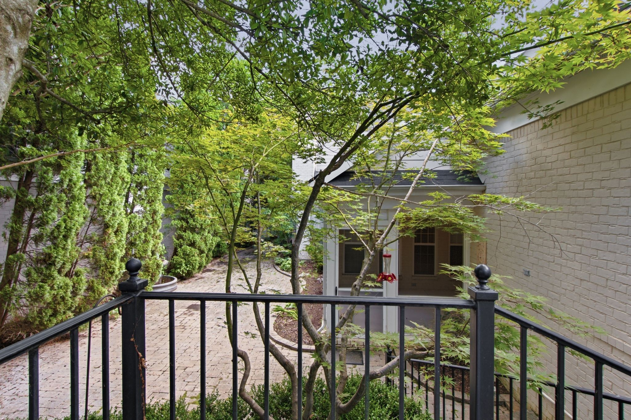 700 Pebble Springs Dr