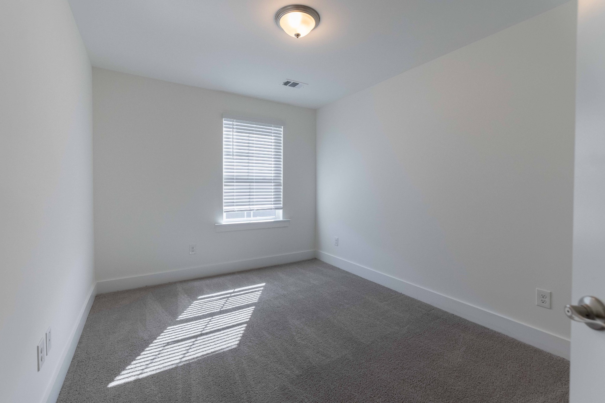 1038 Sweetleaf Dr