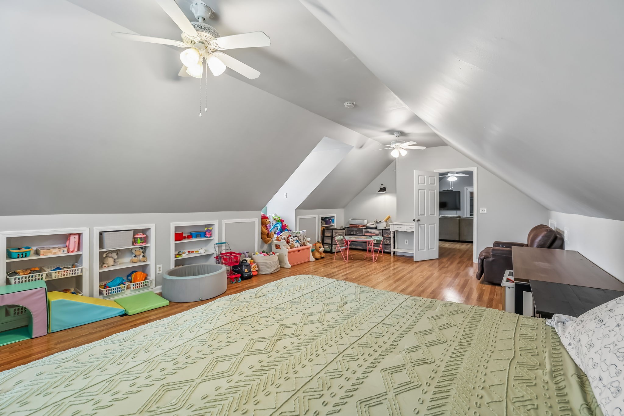 110 Ballard Ct