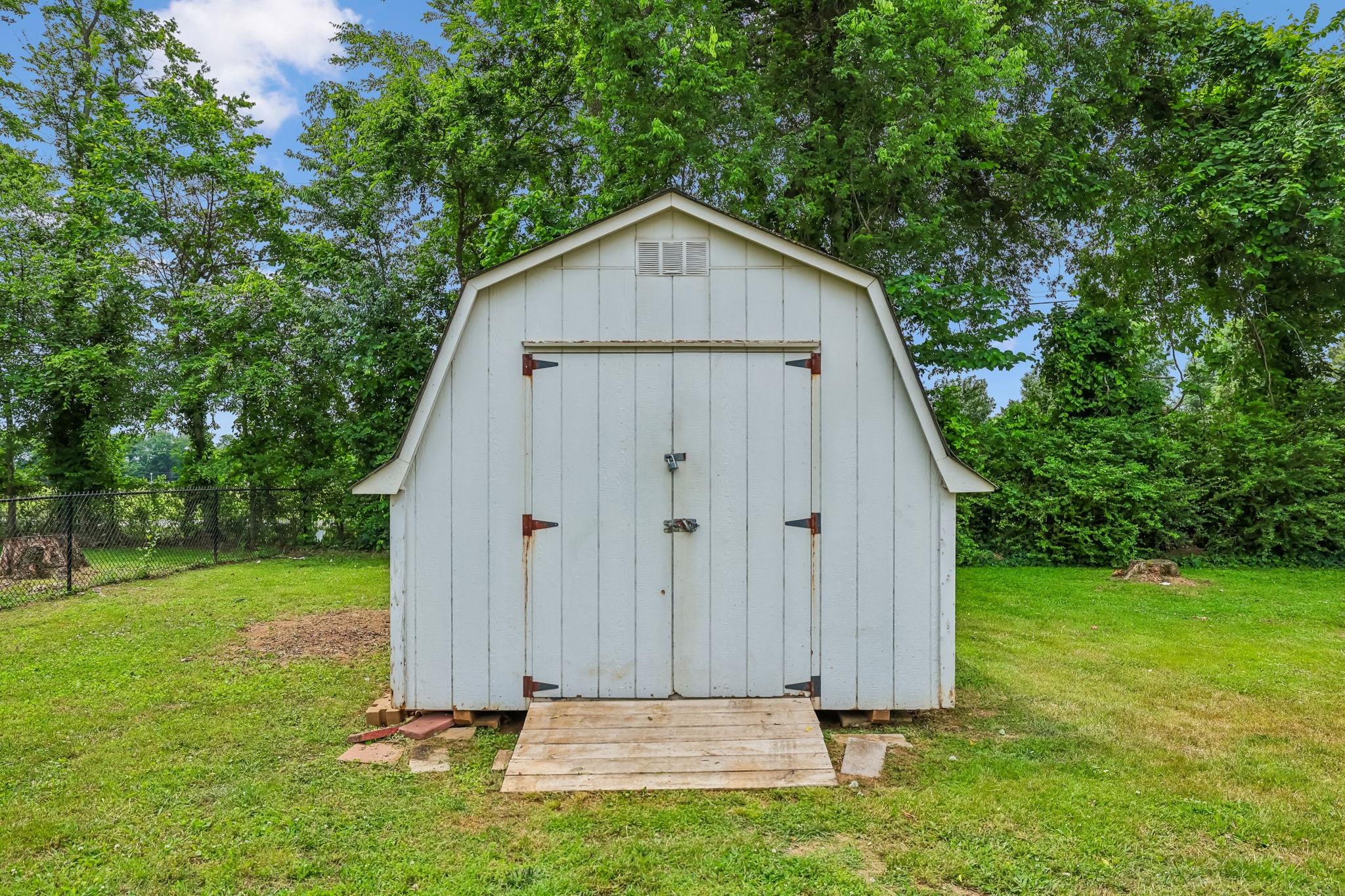 110 Ballard Ct