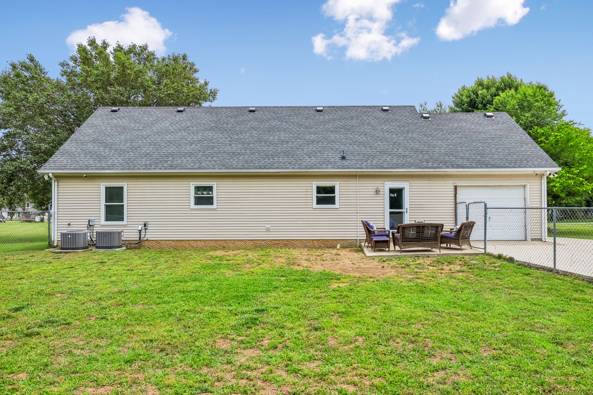 110 Ballard Ct
