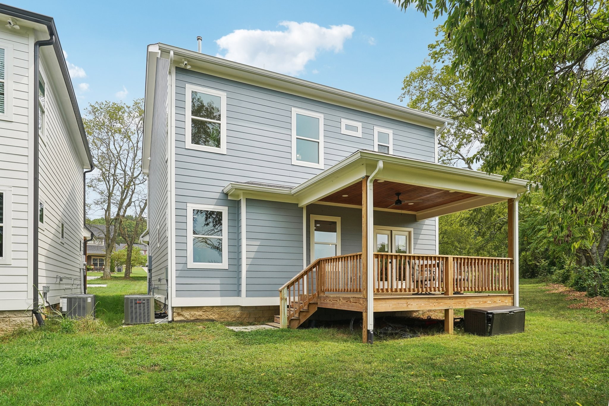 569 Green Ln