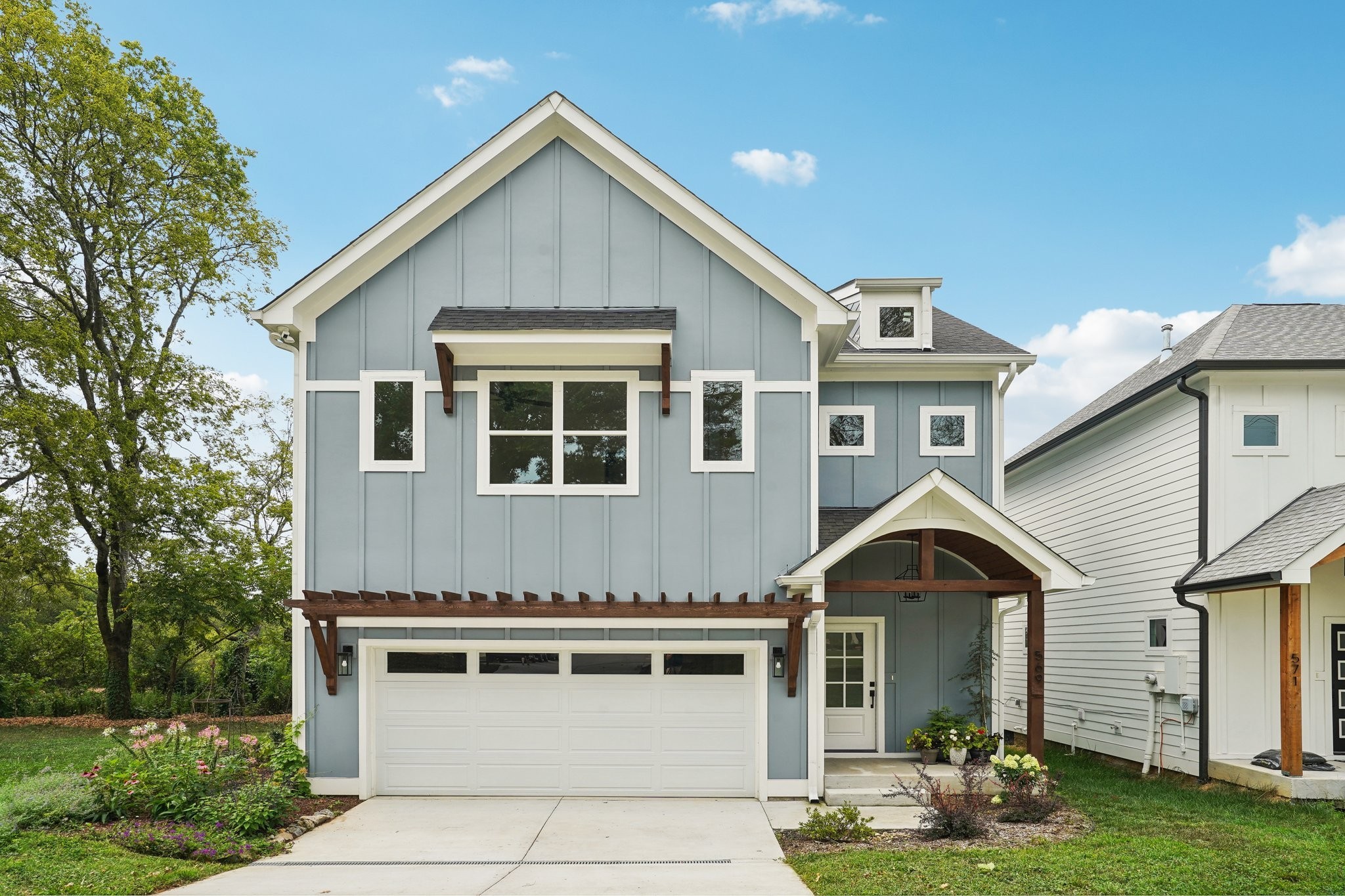 569 Green Ln