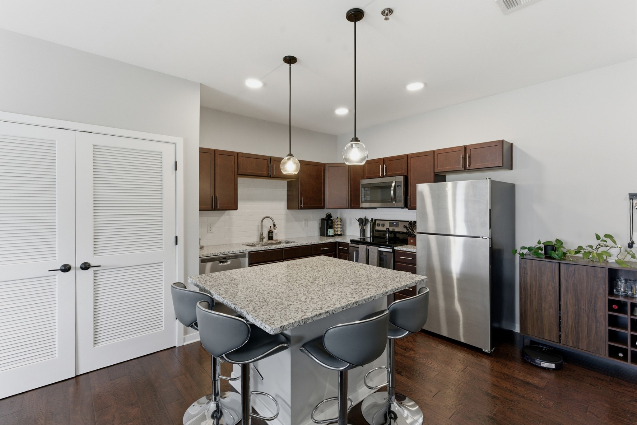 1118 Litton Ave Unit: 318
