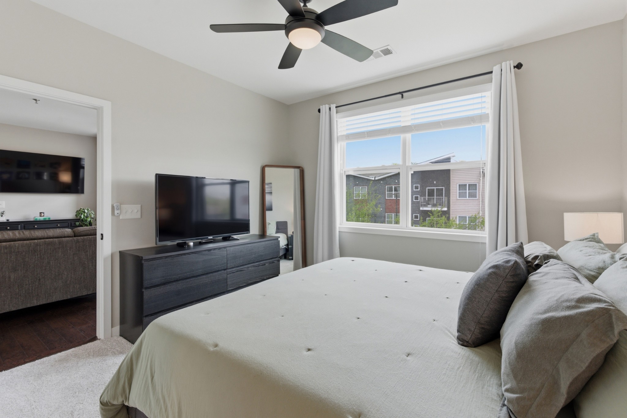 1118 Litton Ave Unit: 318