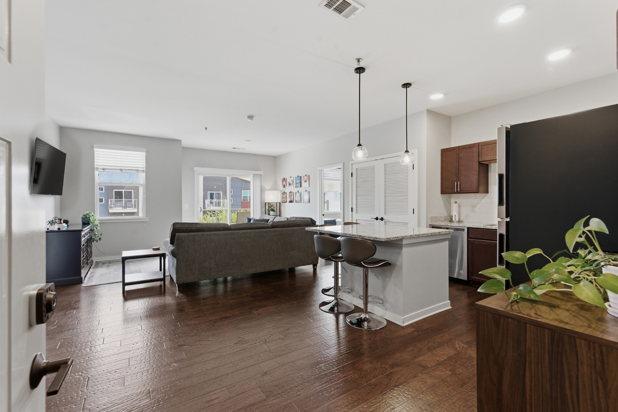 1118 Litton Ave Unit: 318